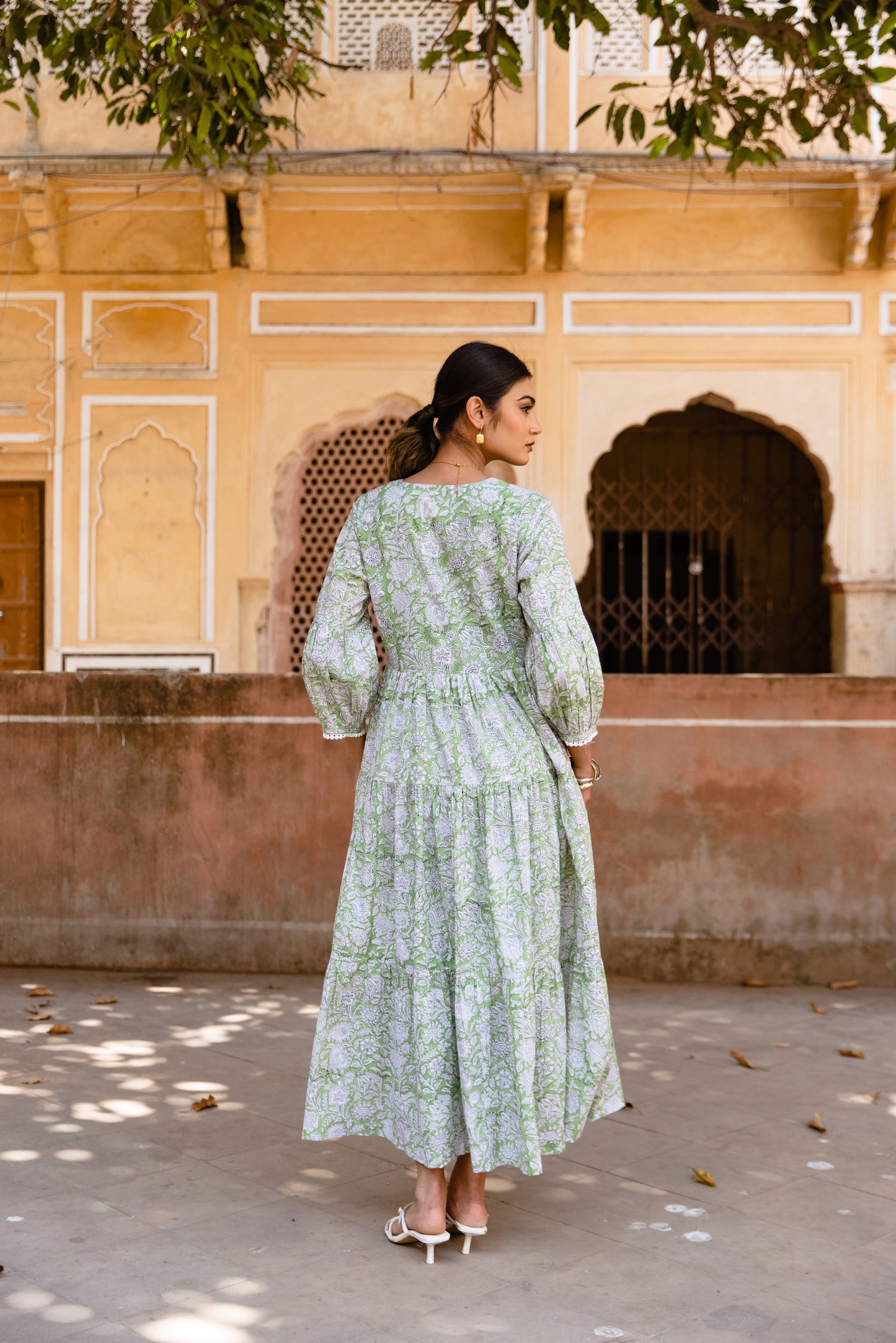 ZOYA DRESS IN GREEN FLORAL VINE
