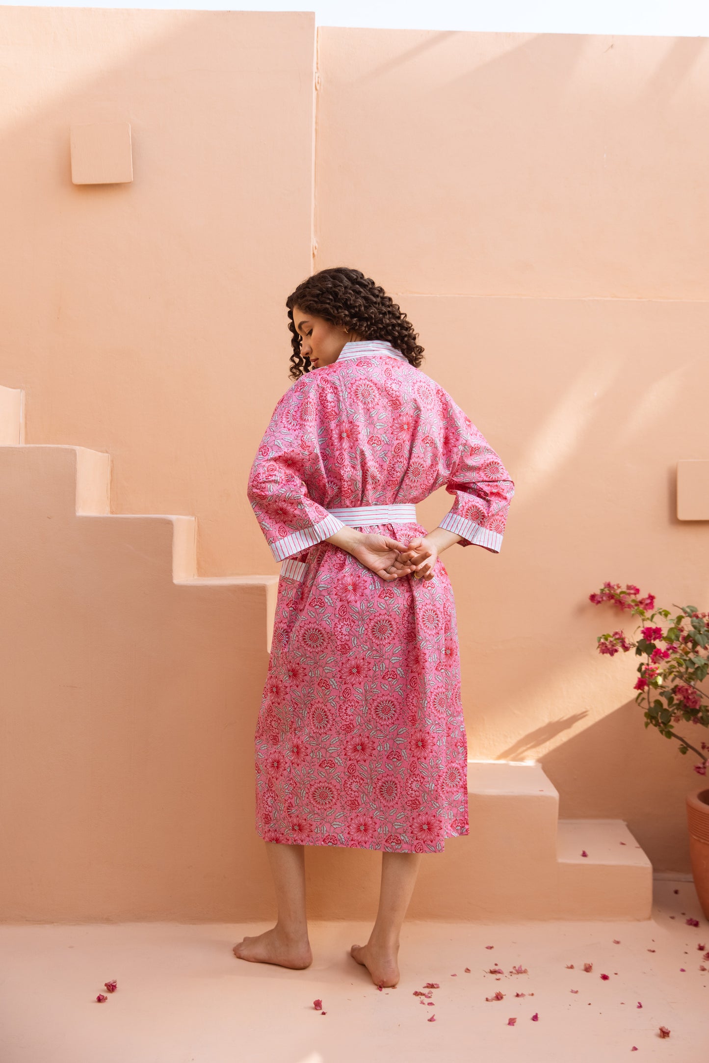 BUBBLEGUM PINK FLORAL COTTON ROBE