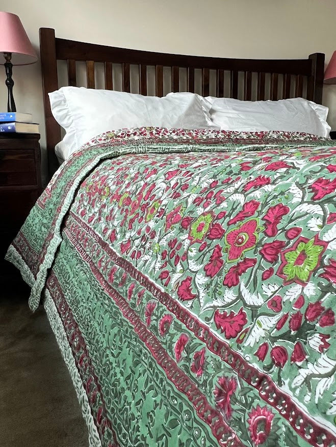 CRIMSON FLORAL VINE BLOCK PRINT COTTON QUILT