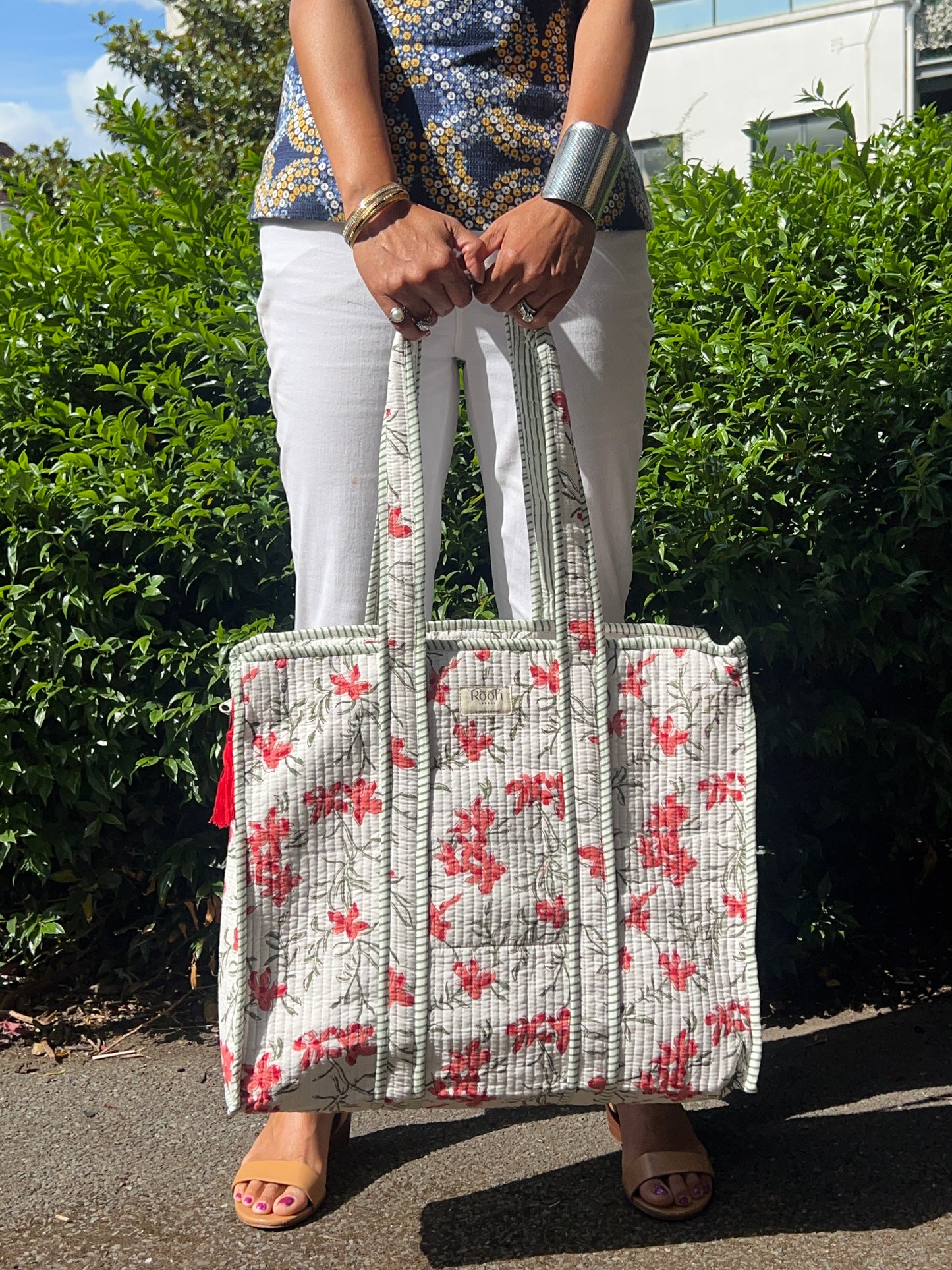 CORAL VINE BLOCK PRINT QUILTED TOTE BAG