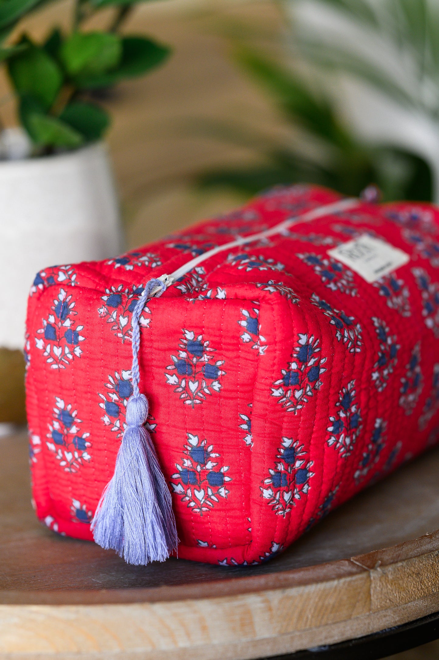 QUILTED COTTON WASH BAG - CRIMSON BLOOM