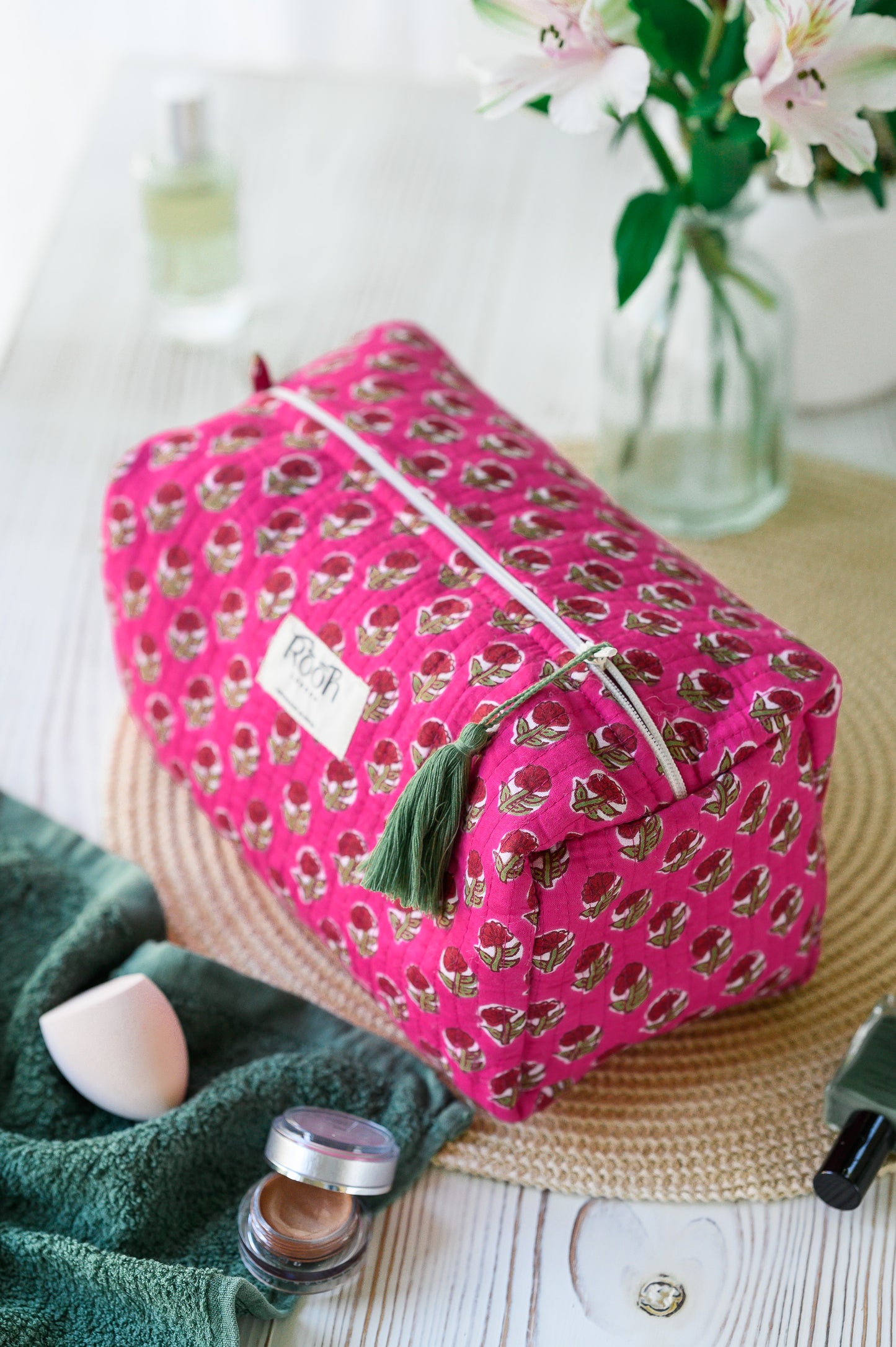 QUILTED COTTON WASH BAG - RANI PINK BLOOM