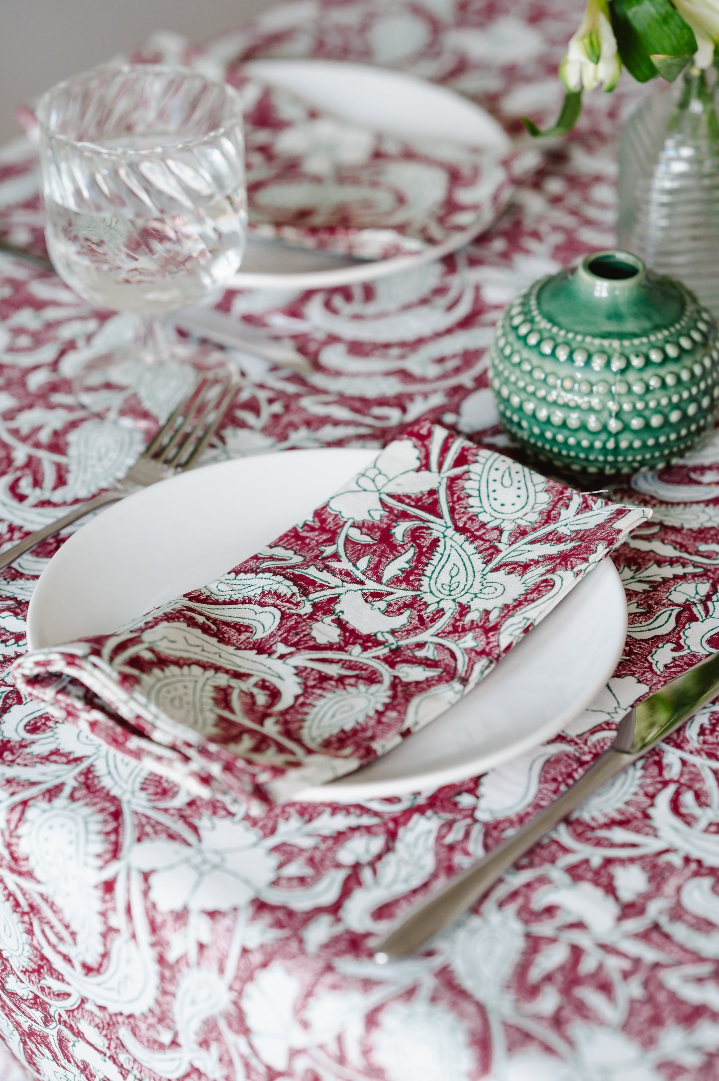 ROSE PAISLEY TABLECLOTH