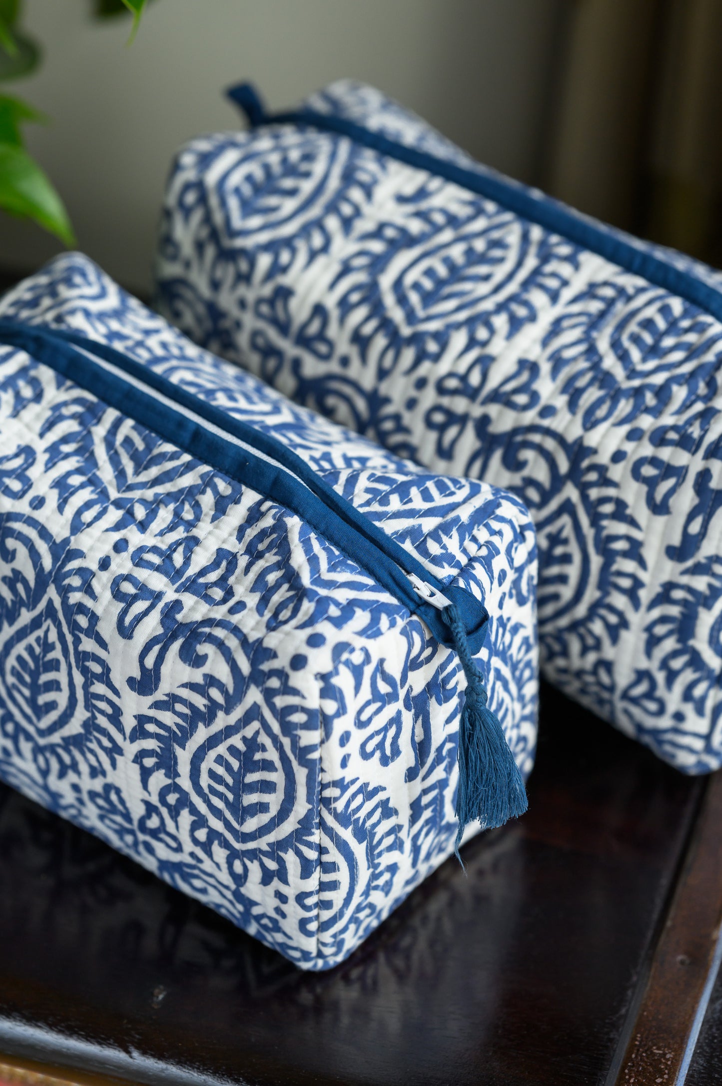 QUILTED COTTON BLOCK PRINT WASH BAG - BLUE LEAF