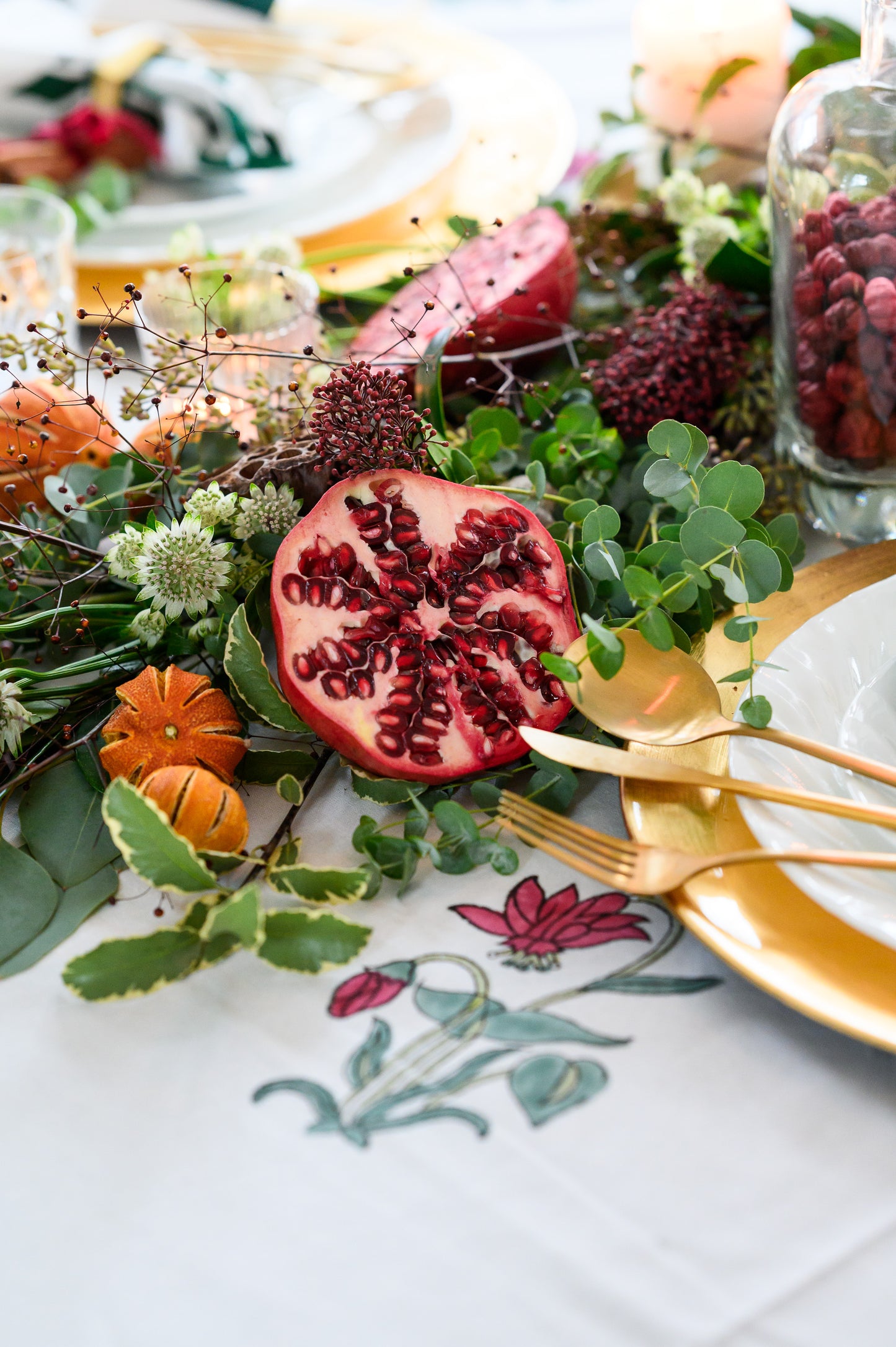 BERRY FLORAL VINE TABLECLOTH - PREORDER