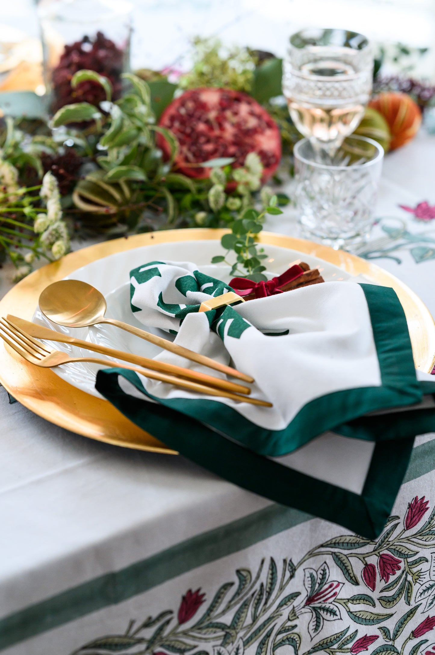 BERRY FLORAL VINE TABLECLOTH - PREORDER