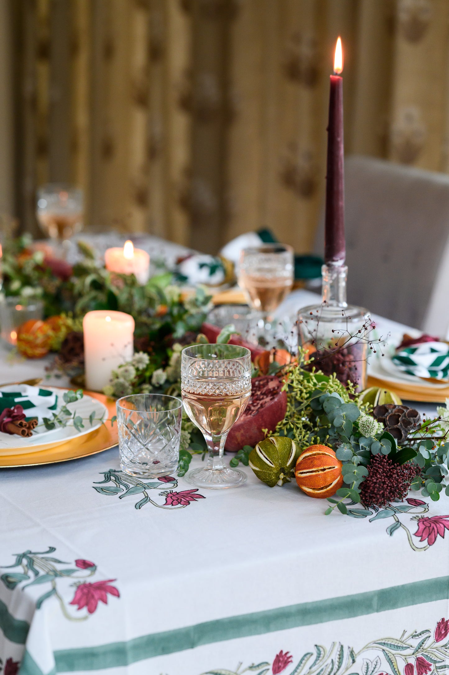 BERRY FLORAL VINE TABLECLOTH - PREORDER