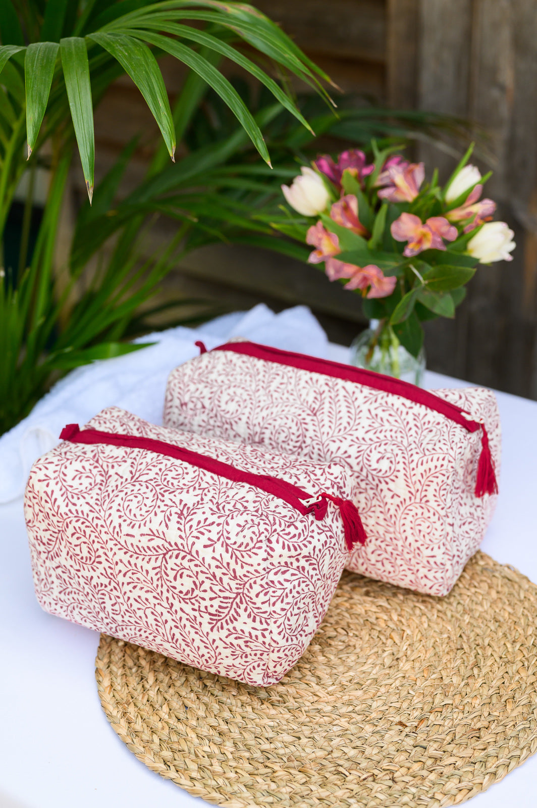 QUILTED COTTON BLOCK PRINT WASH BAG - RED LEAF