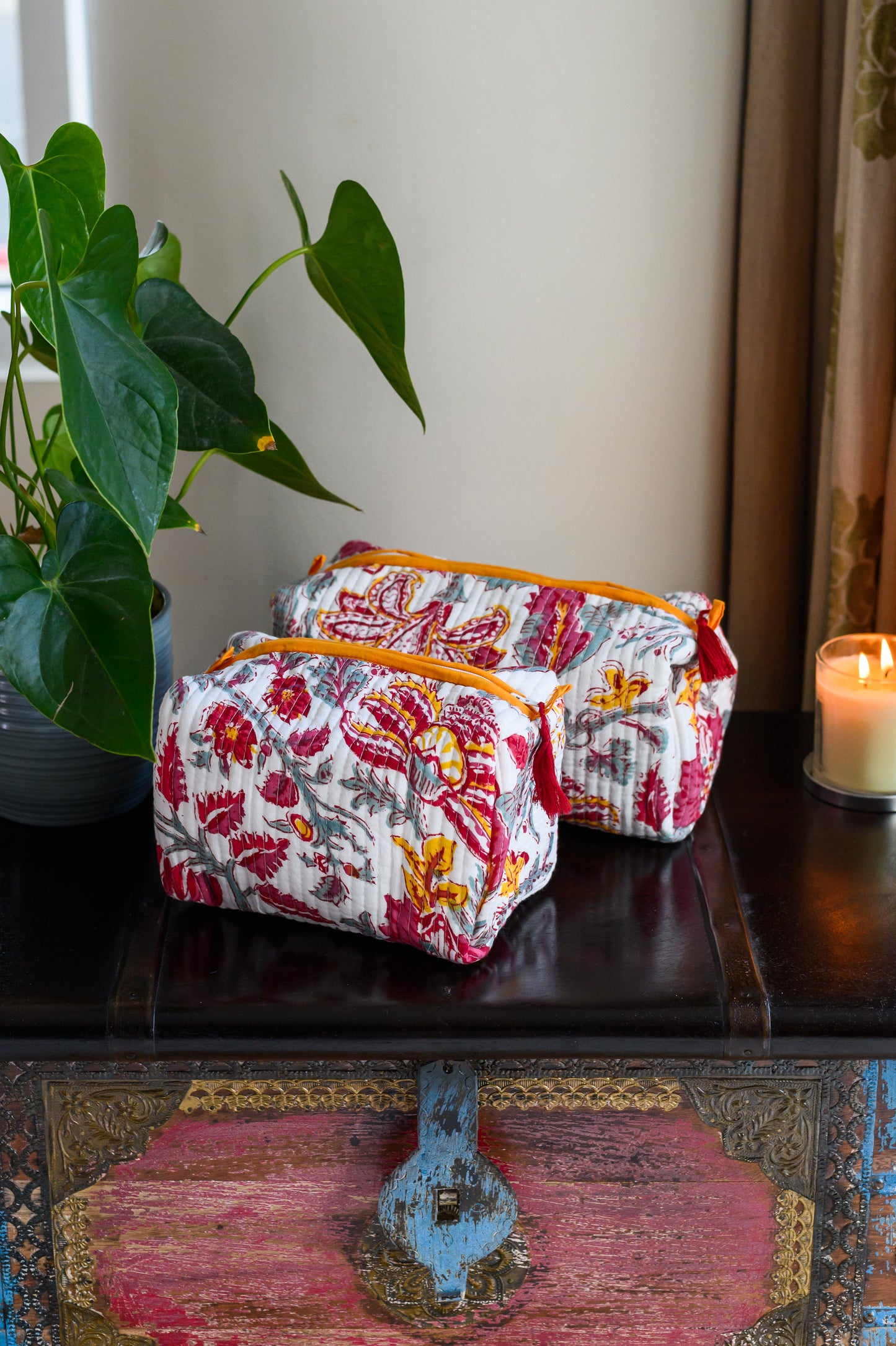 QUILTED COTTON BLOCK PRINT WASH BAG - GULMOHAR