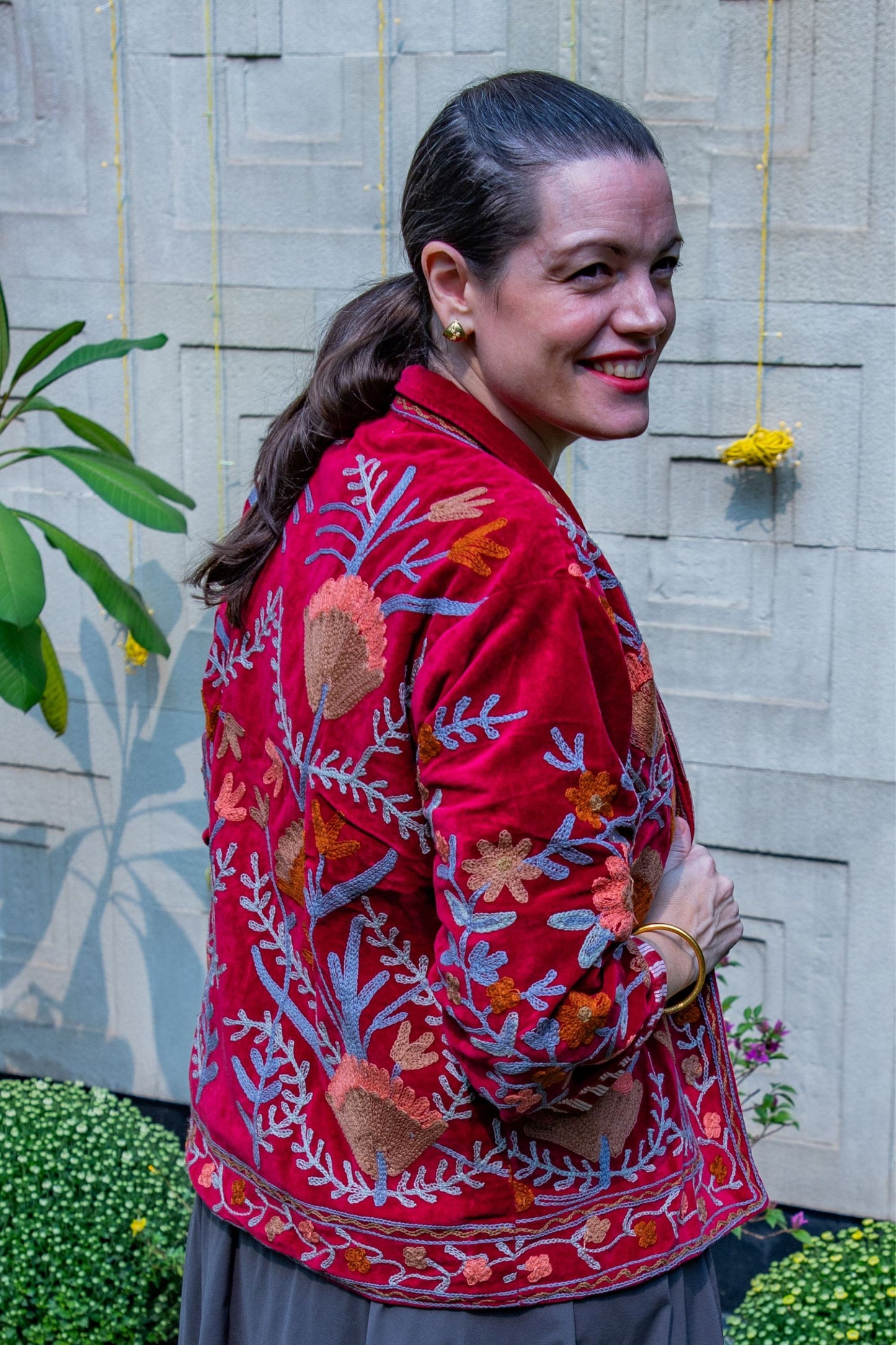 VELVET SUZANI JACKET - MAROON FLORAL