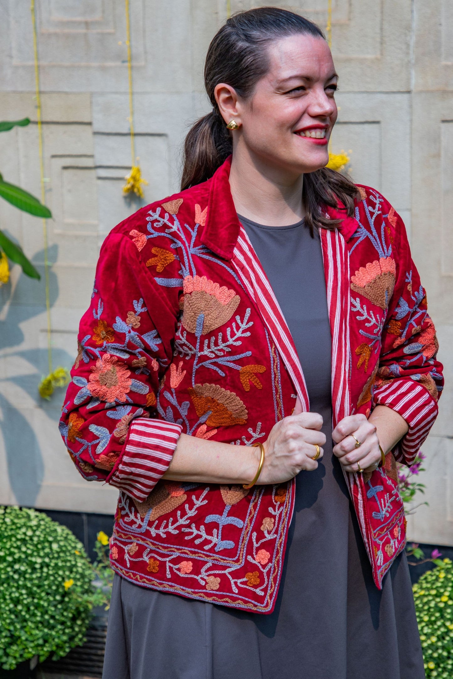 VELVET SUZANI JACKET - MAROON FLORAL