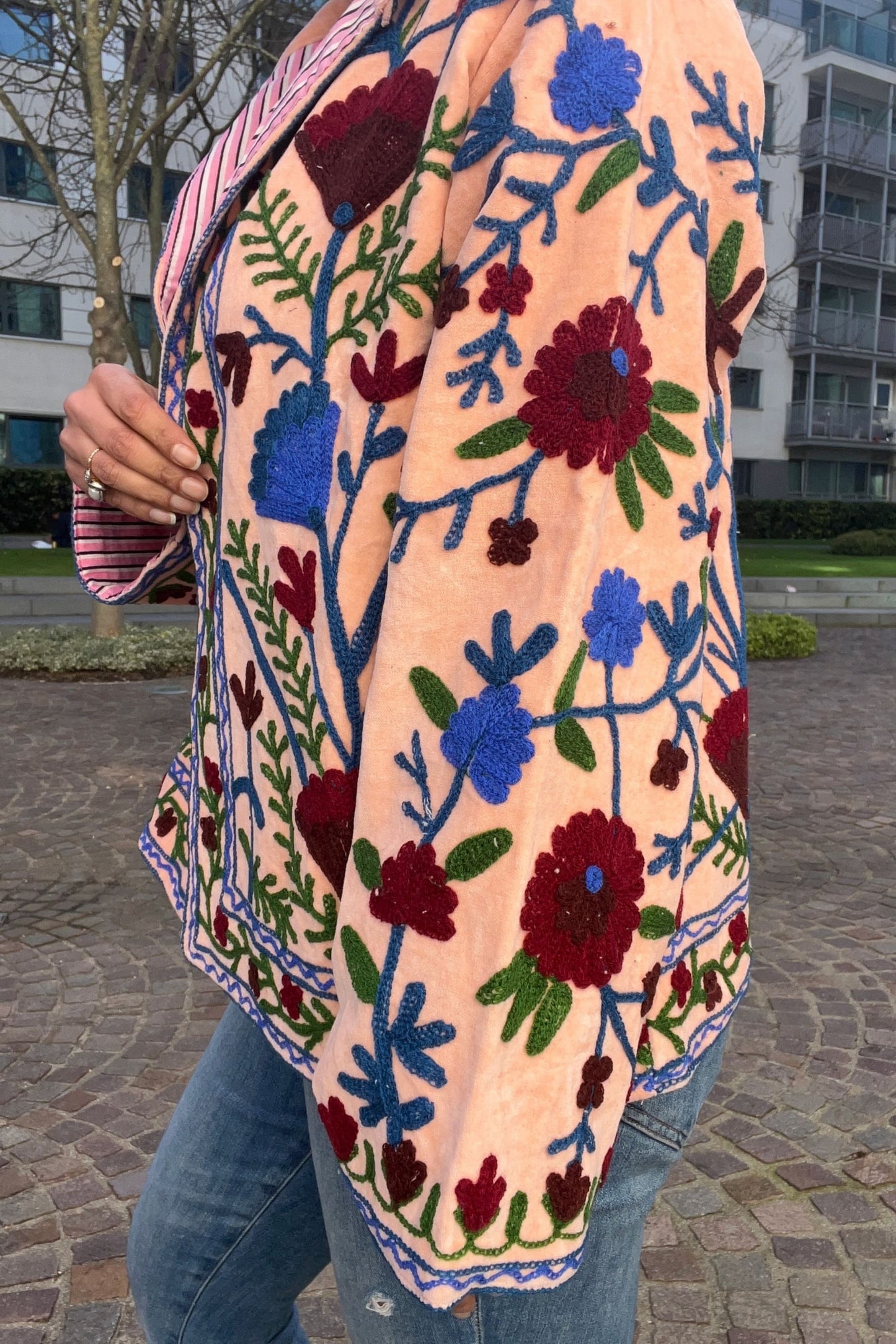 VELVET SUZANI JACKET - PEACH & BLUE FLORAL