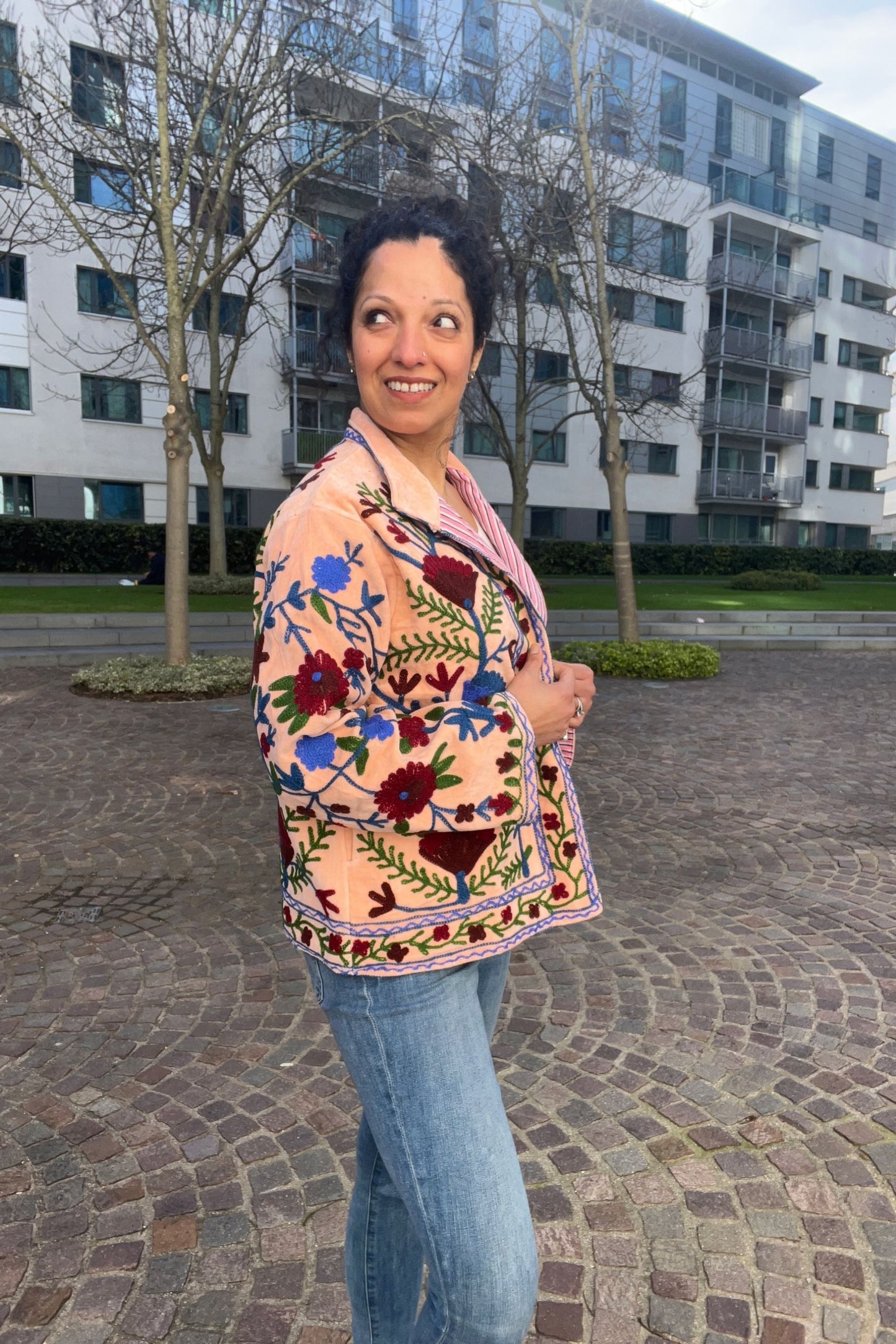 VELVET SUZANI JACKET - PEACH & BLUE FLORAL