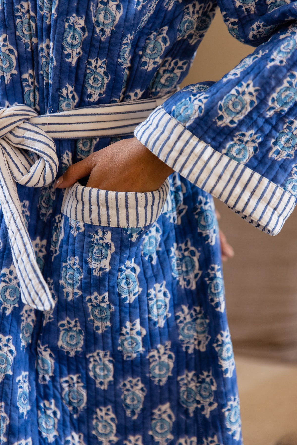 LUXURY QUILTED COTTON ROBE - INDIGO FLORA
