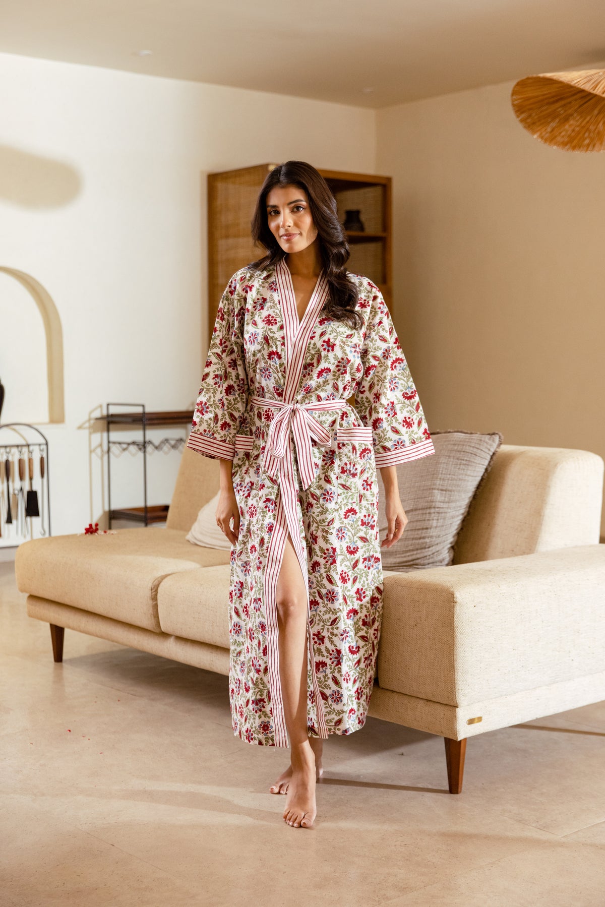 LIGHT COTTON ROBE - CRIMSON BLOOM
