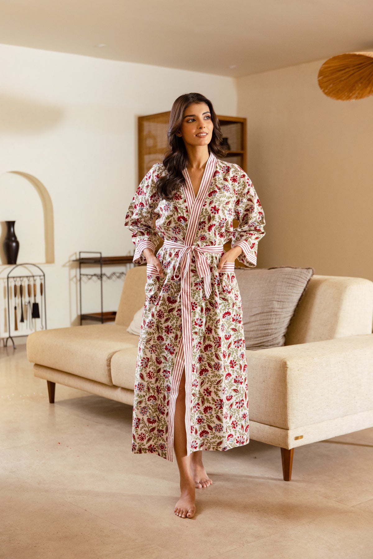 LIGHT COTTON ROBE - CRIMSON BLOOM