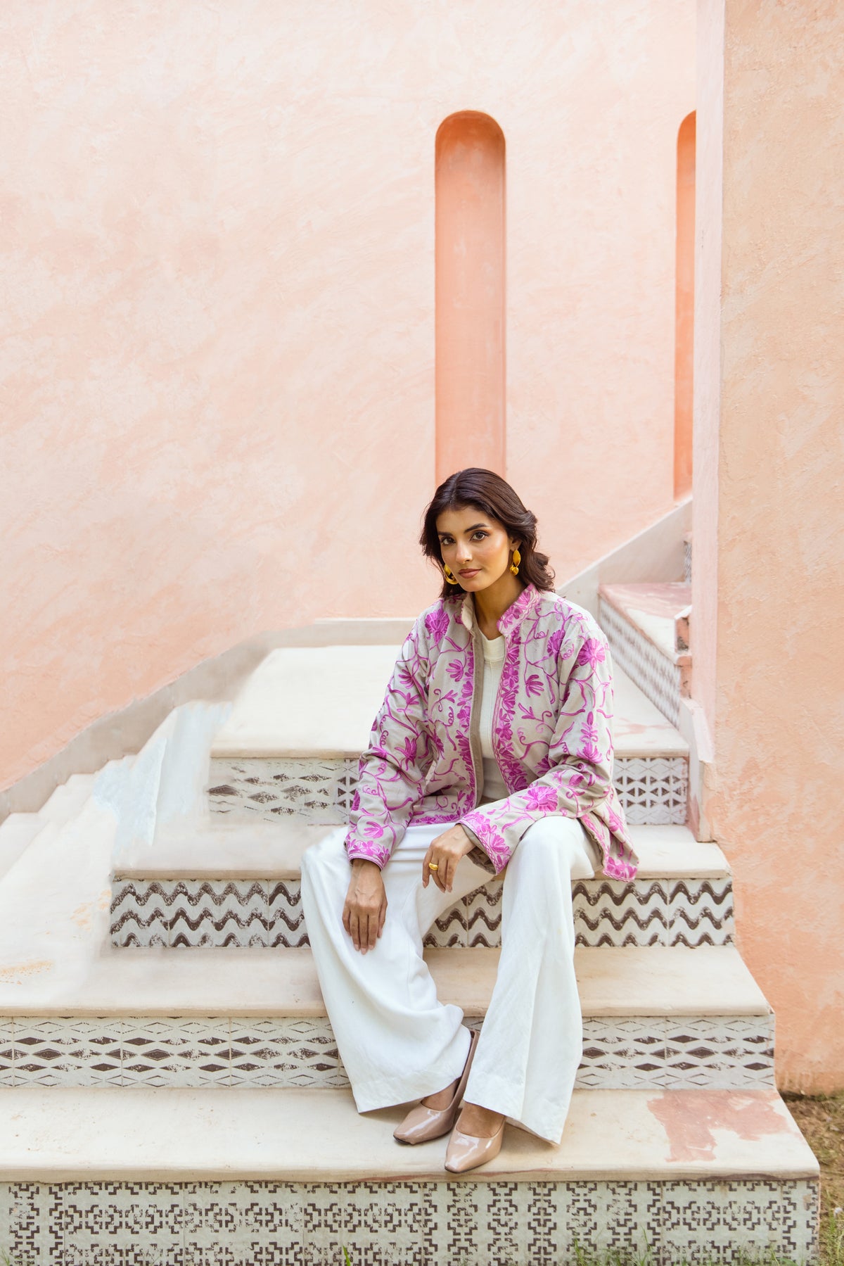 CHAMPAGNE & FUCHSIA KASHMIRI EMBROIDERED VELVET JACKET