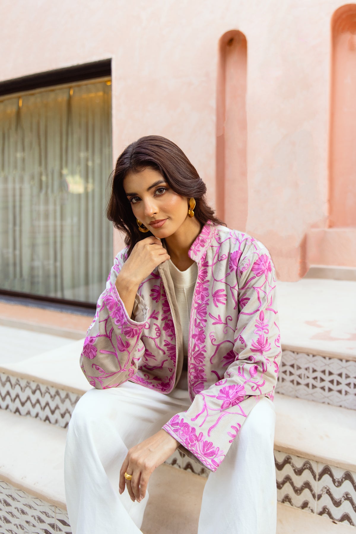 CHAMPAGNE & FUCHSIA KASHMIRI EMBROIDERED VELVET JACKET