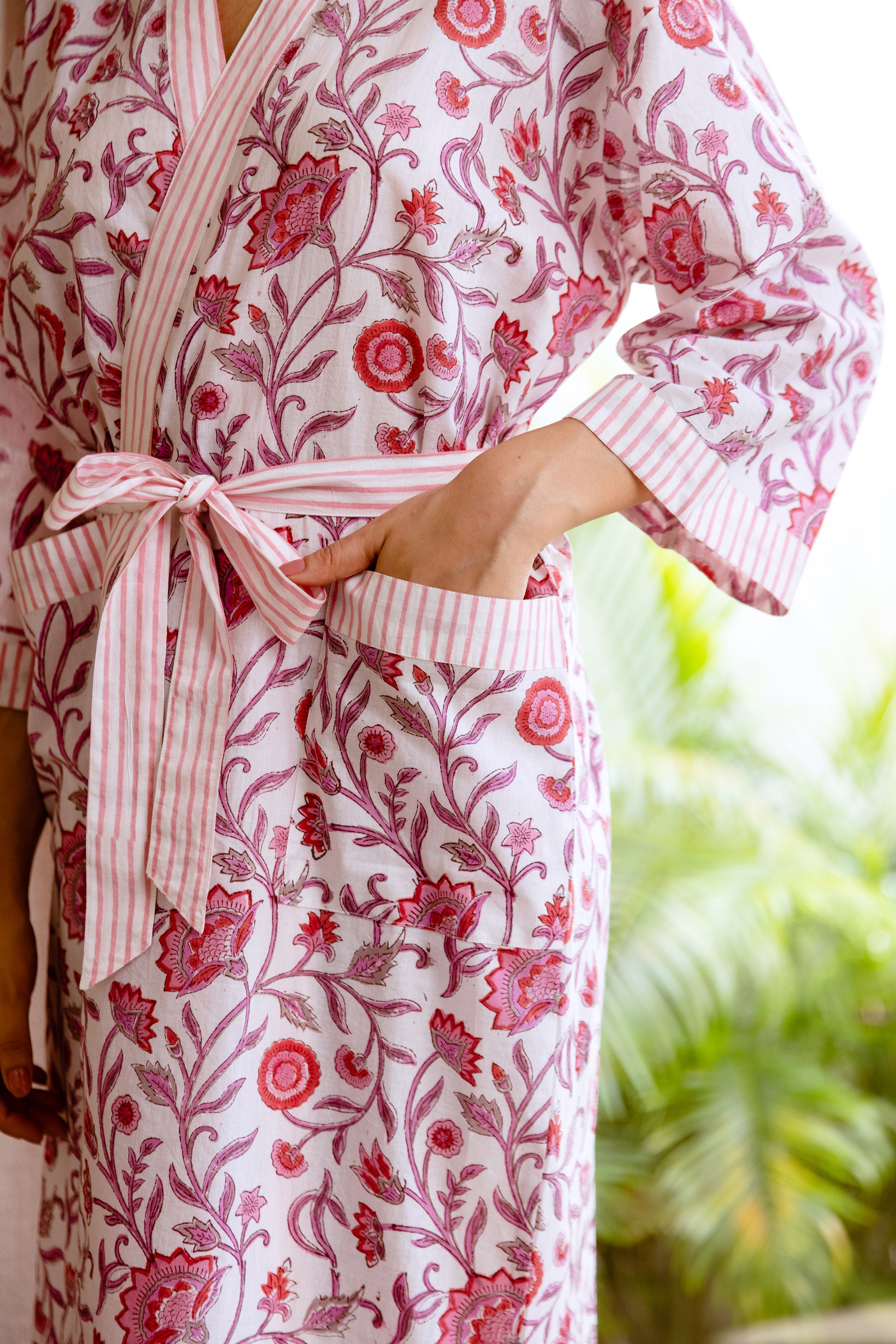 Light Cotton Robe Pink Floral Vine | Rooh London S/M Light Cotton Robe Pink Floral Vine | Rooh London S/M