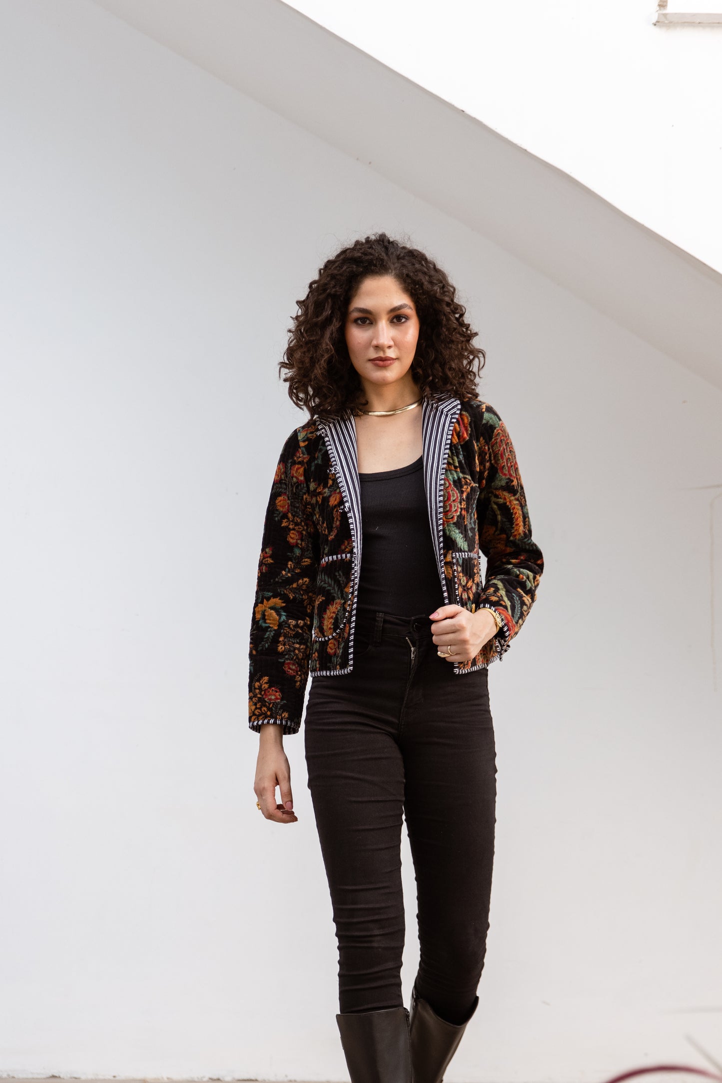 VELVET JACKET - BLACK FLORAL