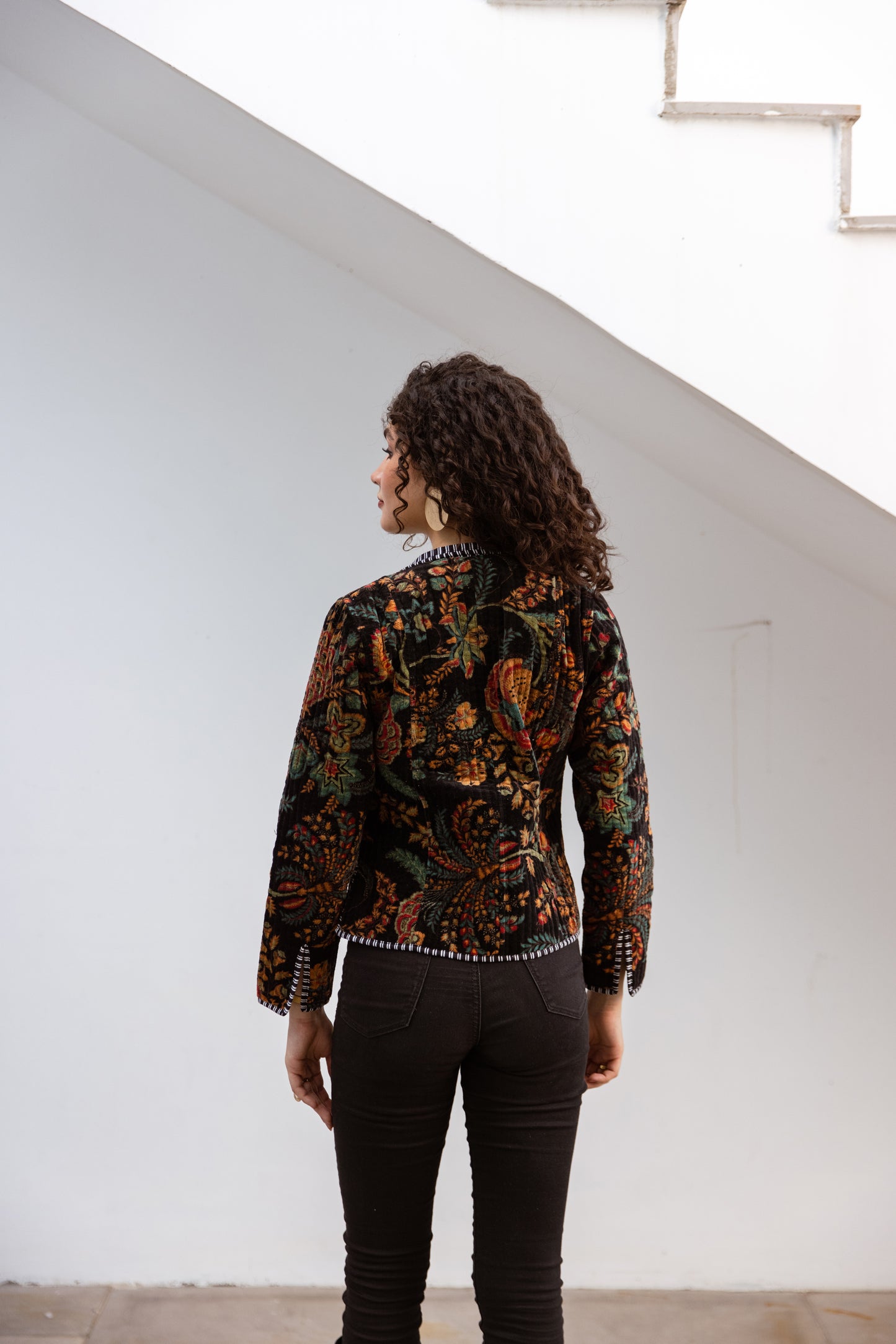 VELVET JACKET - BLACK FLORAL