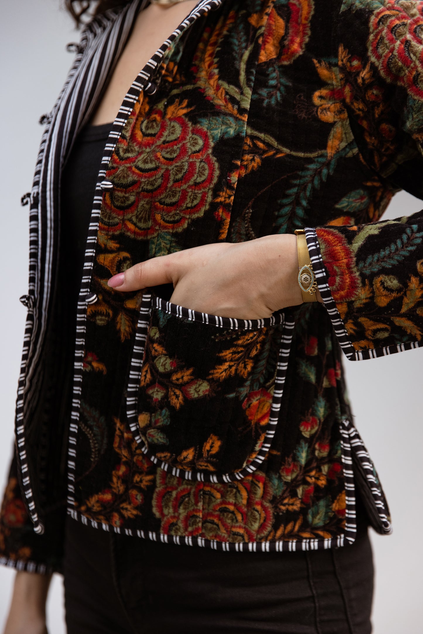 VELVET JACKET - BLACK FLORAL