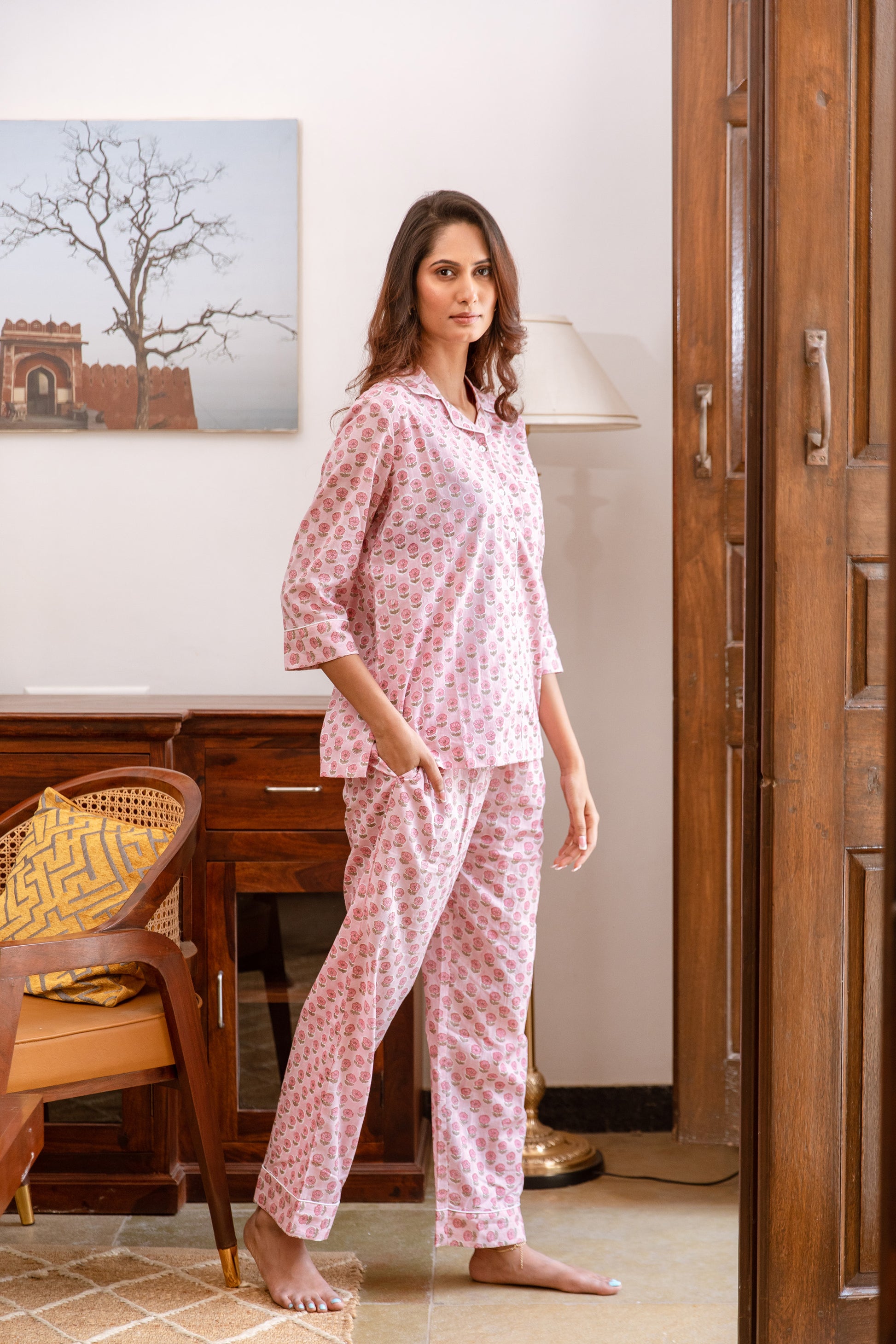 ladies pink pyjama set