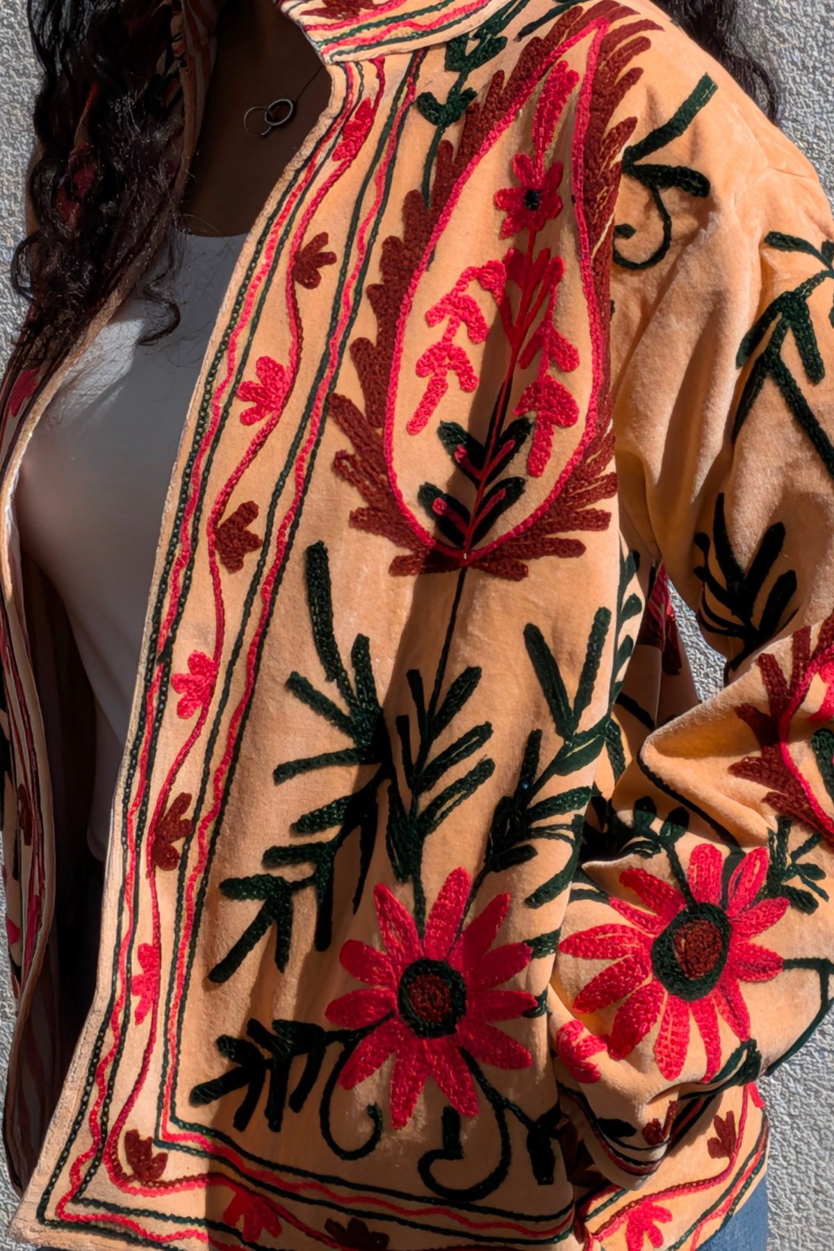 VELVET SUZANI JACKET - PEACH PAISLEY