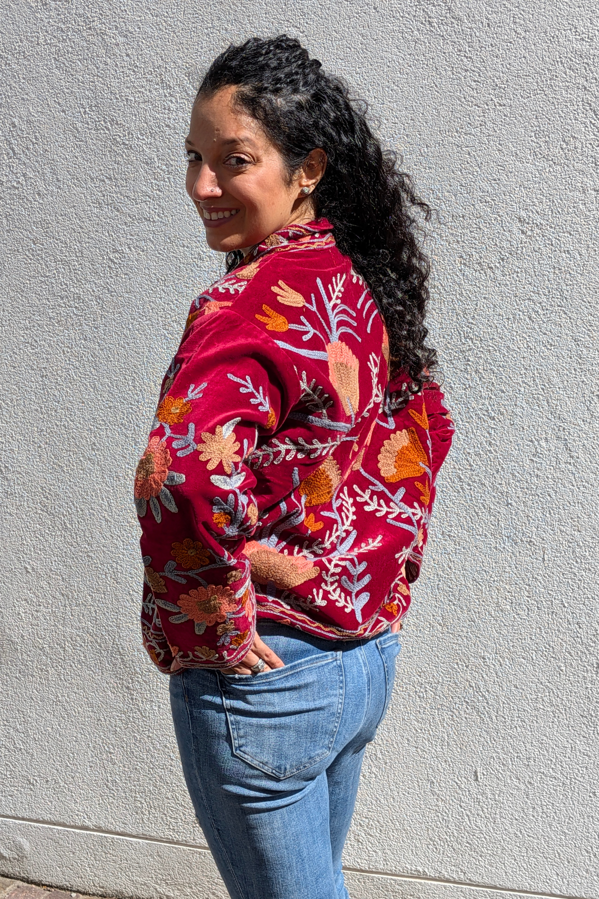 VELVET SUZANI JACKET - MAROON FLORAL