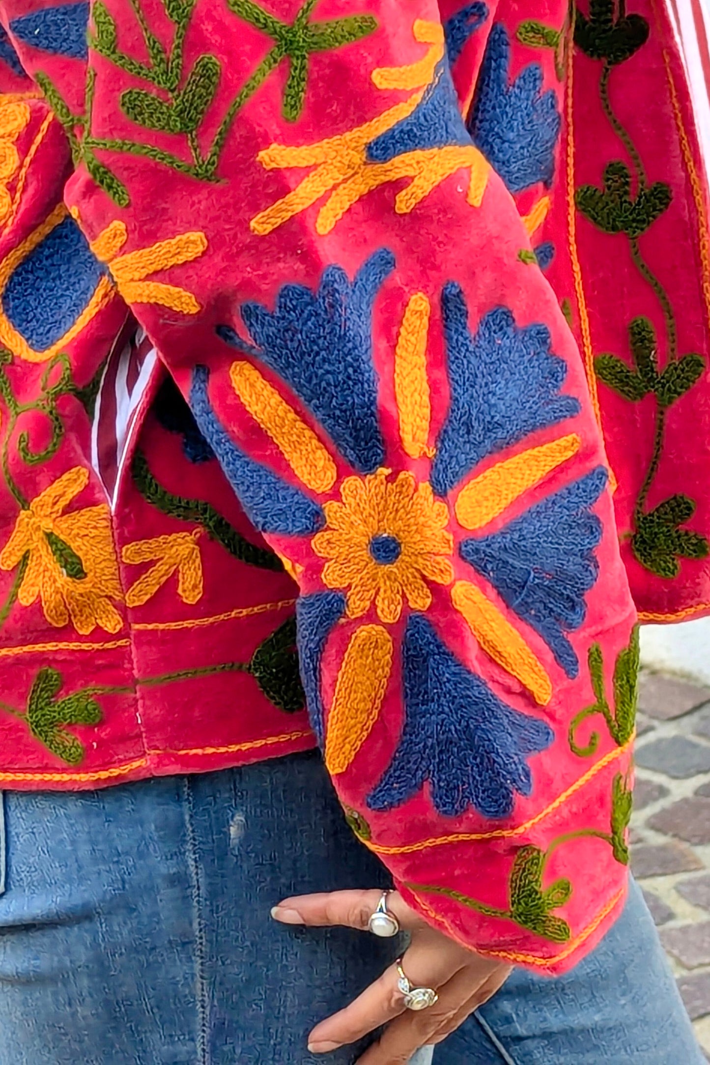 VELVET SUZANI JACKET - RED & ORANGE FLORAL
