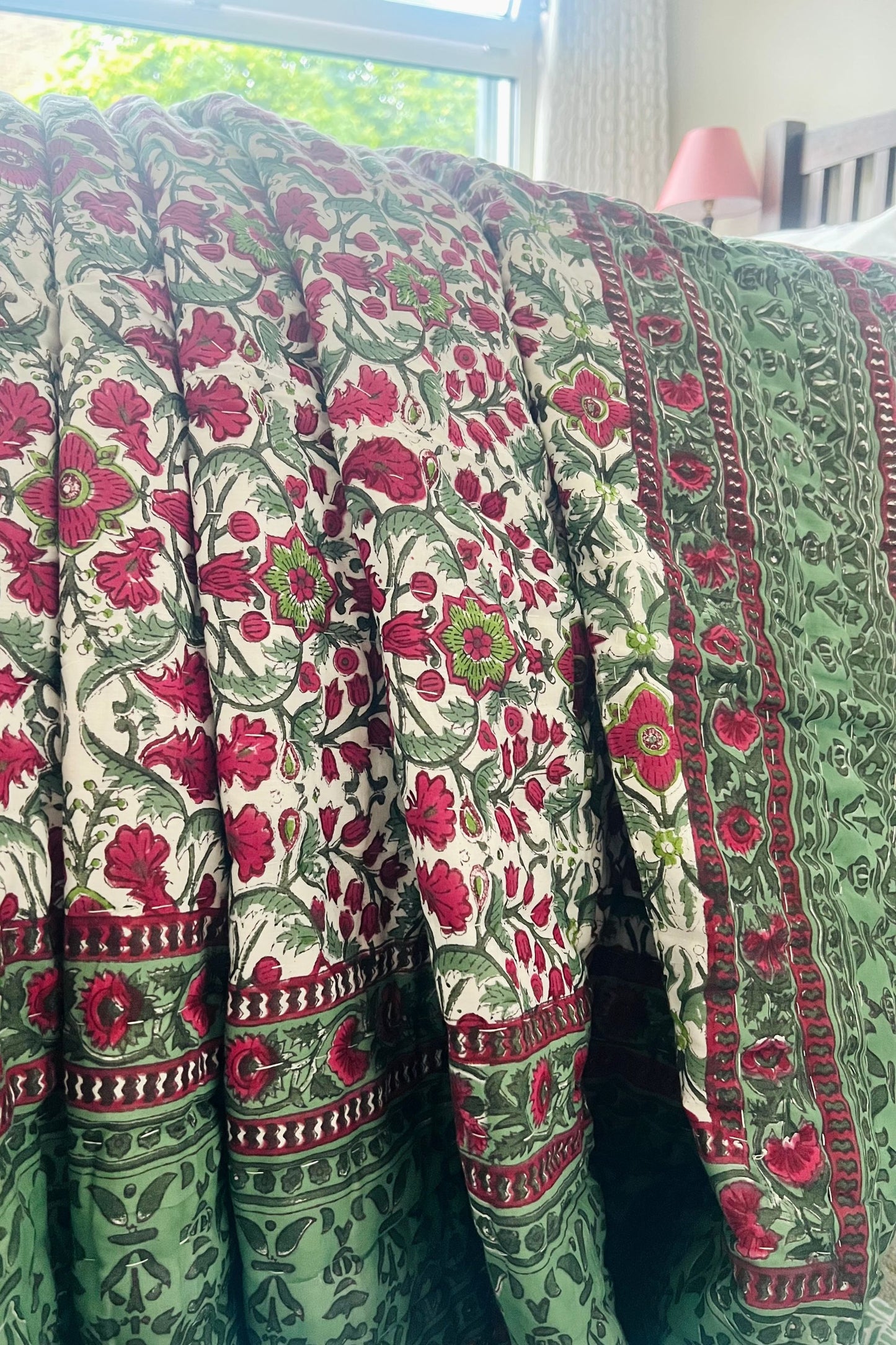 CRIMSON FLORAL VINE BLOCK PRINT COTTON QUILT