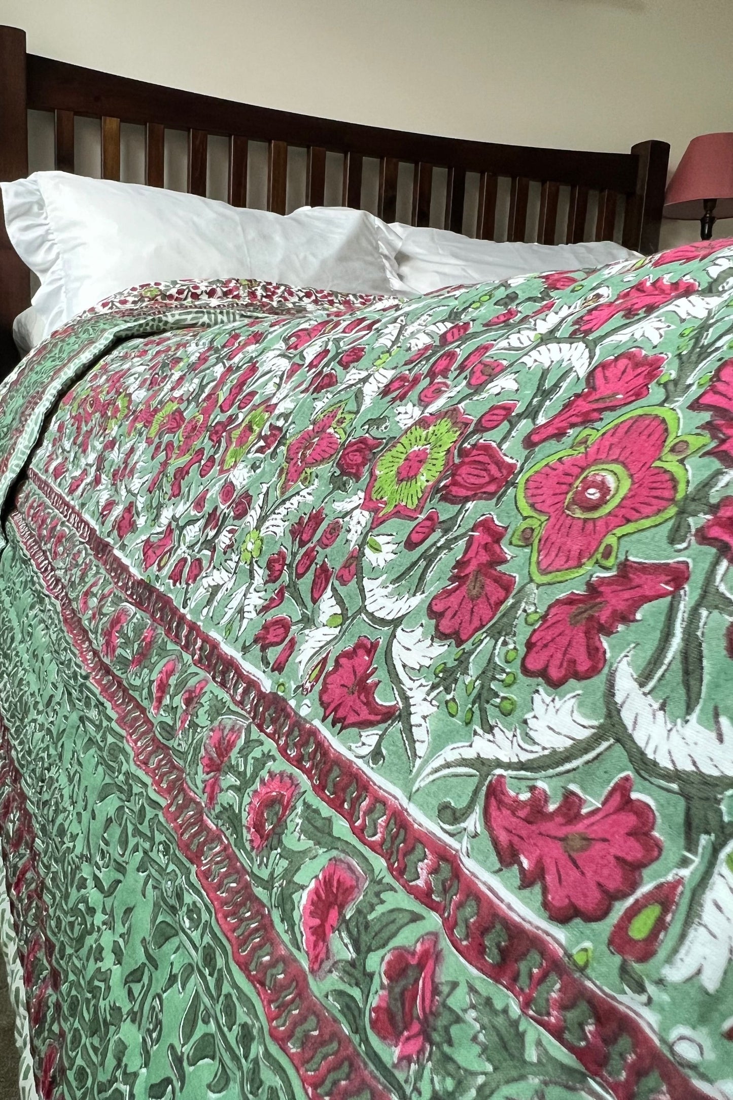 CRIMSON FLORAL VINE BLOCK PRINT COTTON QUILT