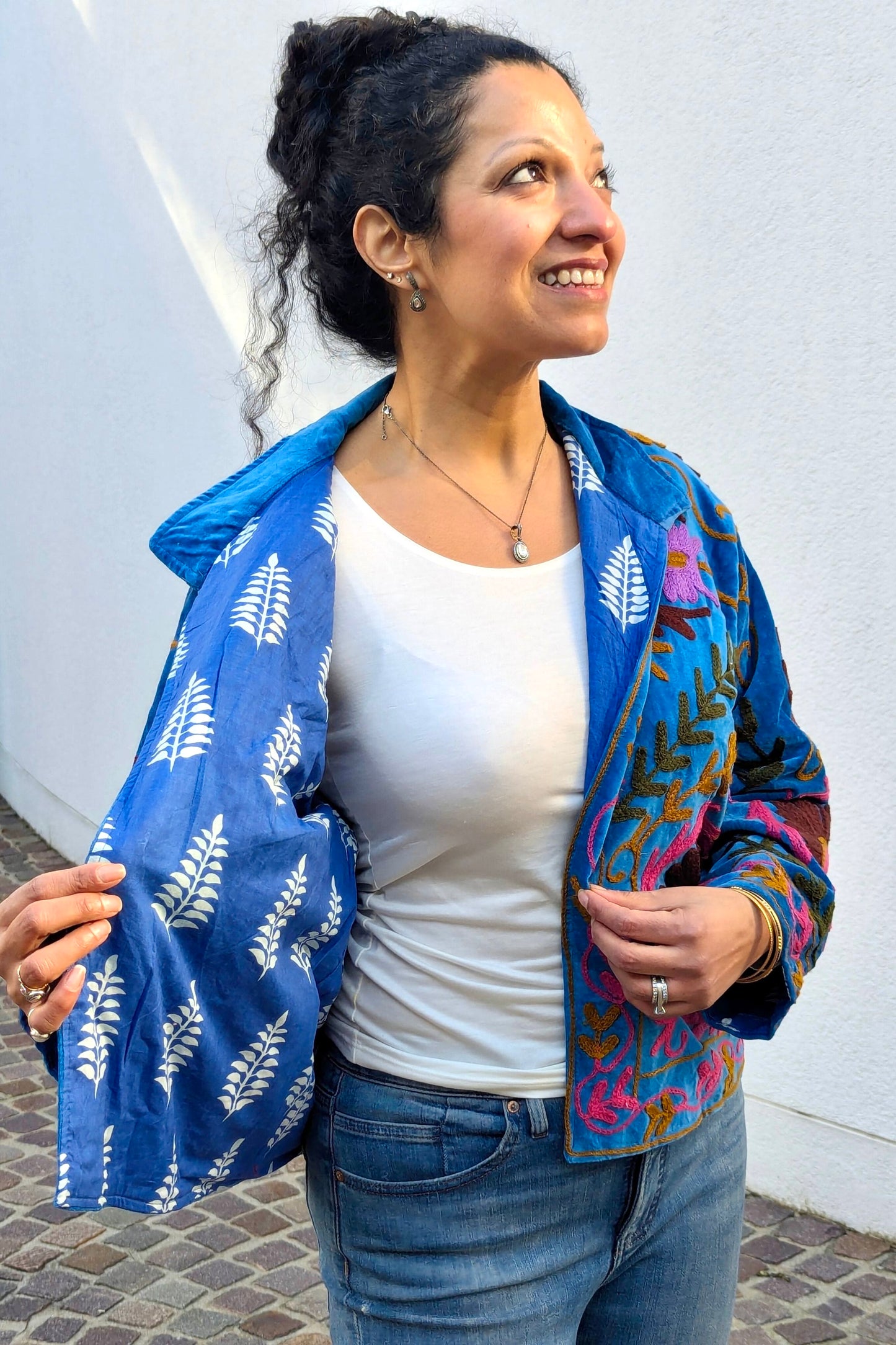 VELVET SUZANI JACKET - BLUE & PINK FLORAL
