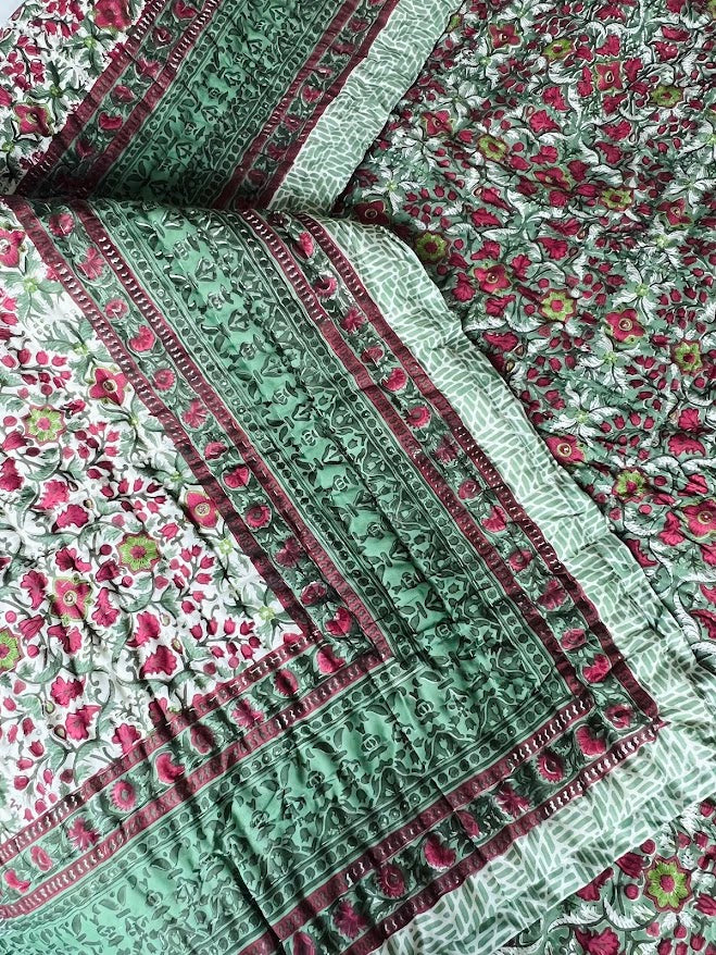 CRIMSON FLORAL VINE BLOCK PRINT COTTON QUILT