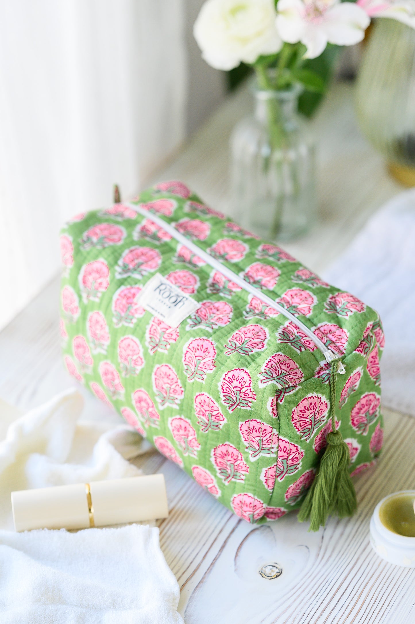 QUILTED COTTON BLOCK PRINT WASH BAG  - GREEN BLOSSOM