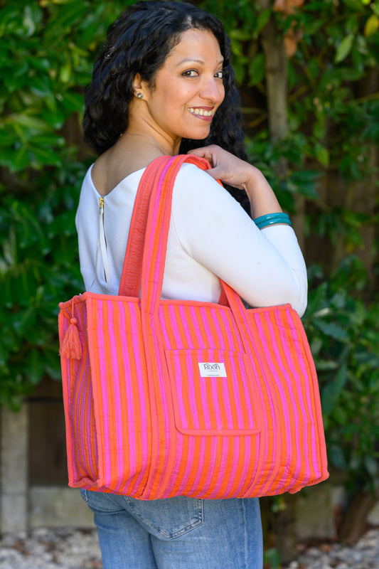 MEDIUM QUILTED TOTE BAG - SUNSET STRIPE