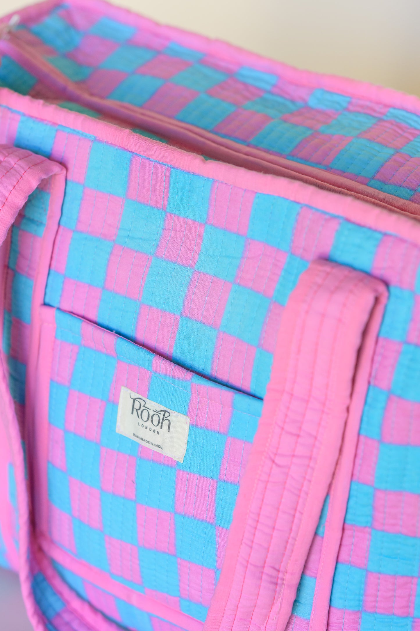 MEDIUM QUILTED TOTE BAG - SORBET CHECK