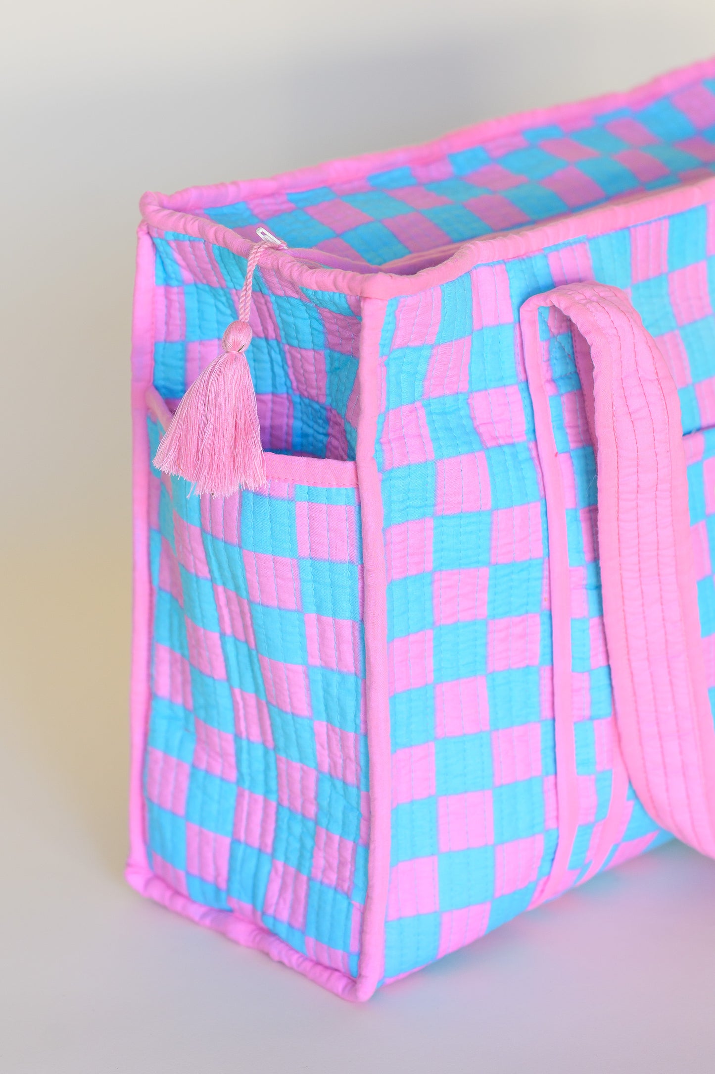MEDIUM QUILTED TOTE BAG - SORBET CHECK