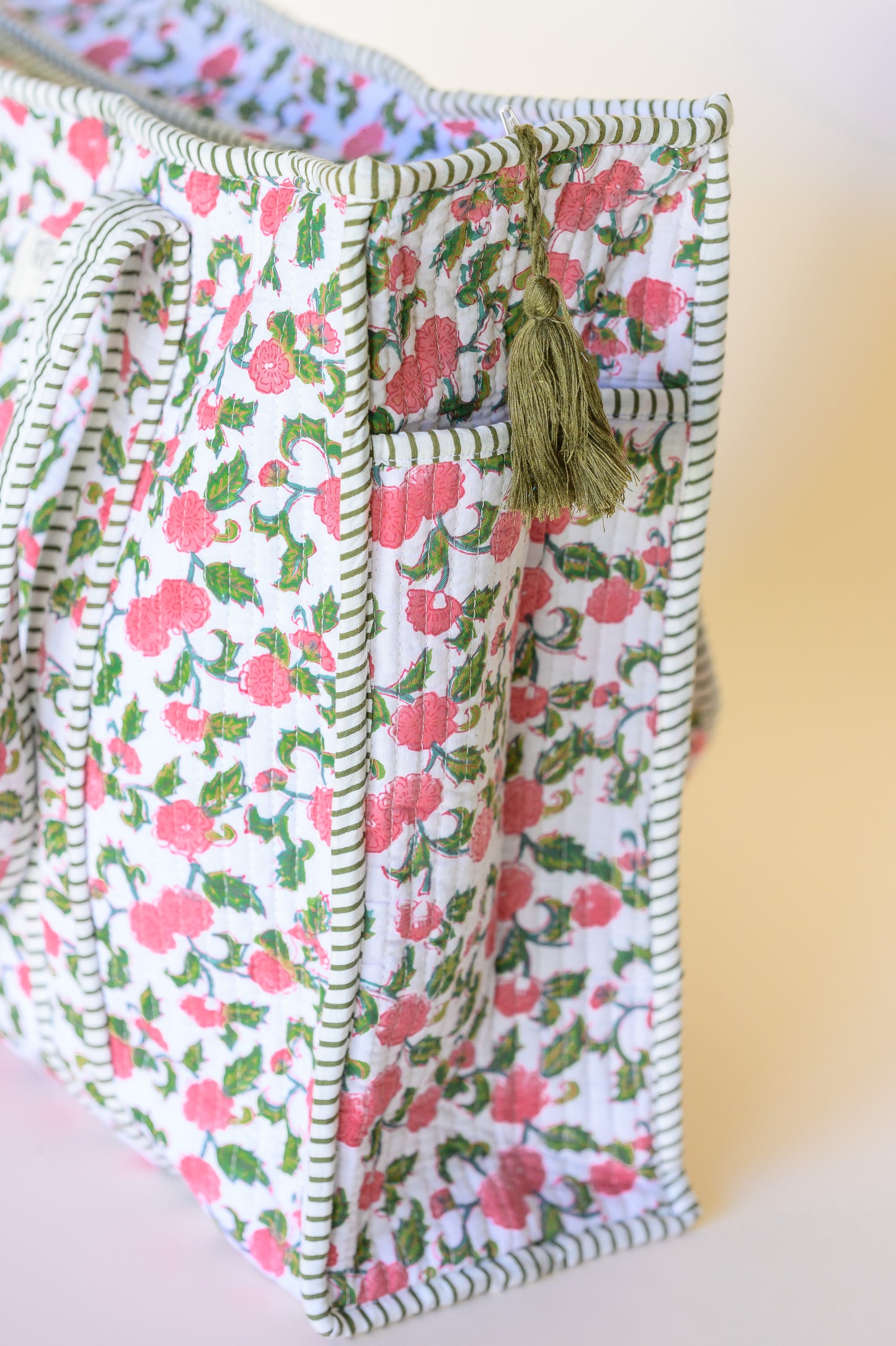 QUILTED TOTE BAG - PINK FLORAL VINE