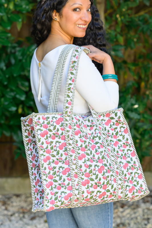 QUILTED TOTE BAG - PINK FLORAL VINE