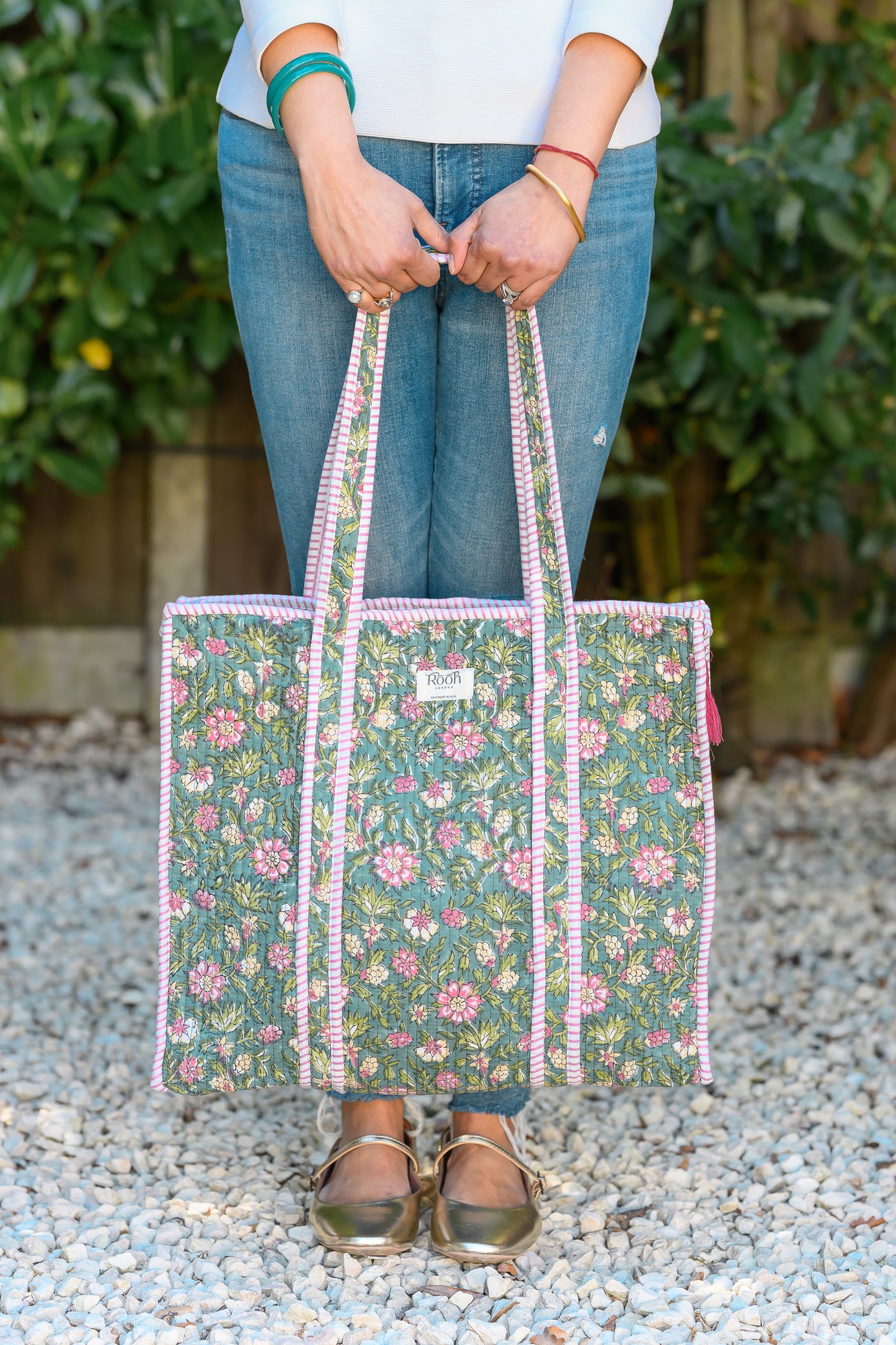 QUILTED TOTE BAG - SAGE GREEN FLORAL