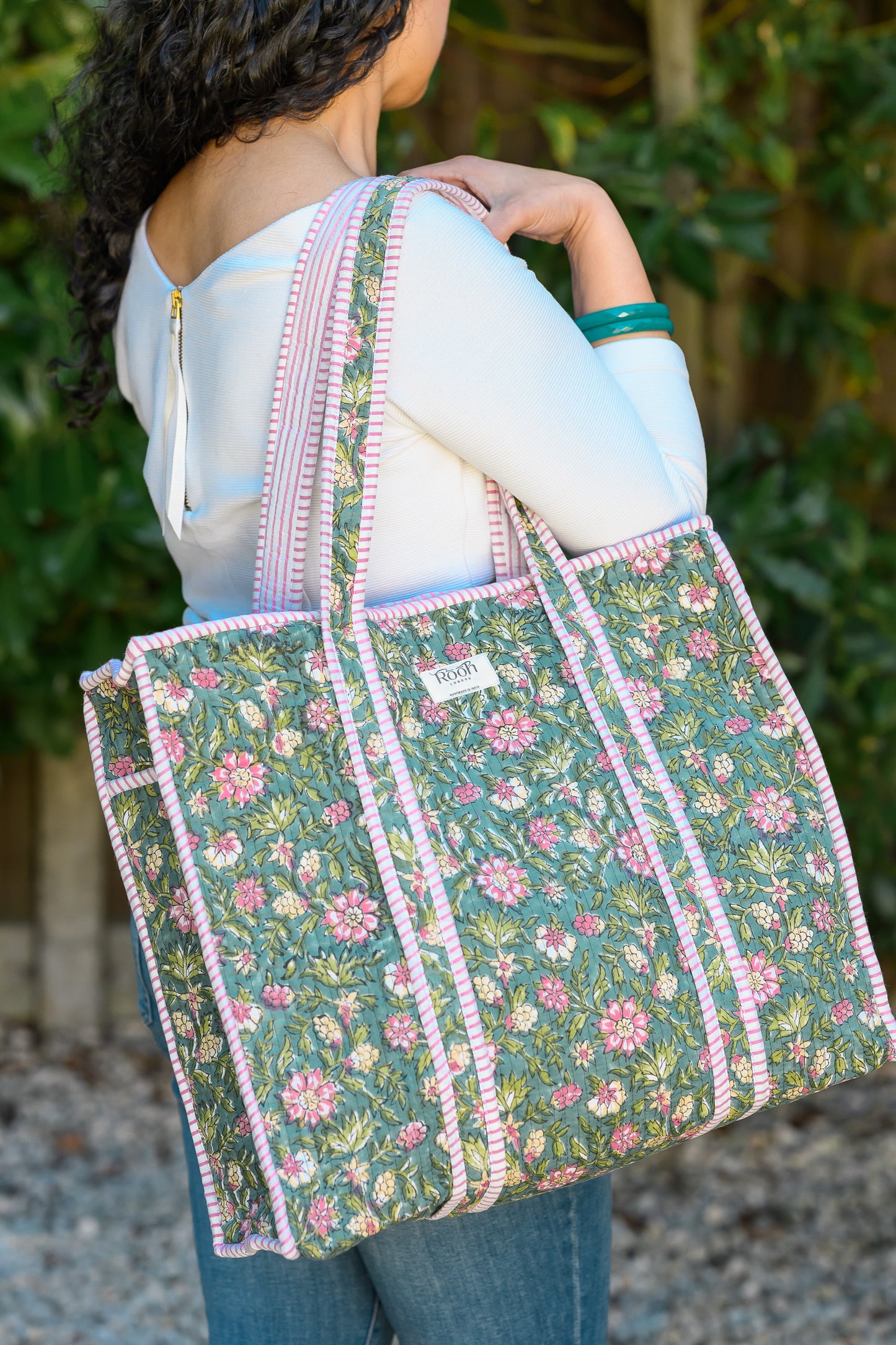 QUILTED TOTE BAG - SAGE GREEN FLORAL