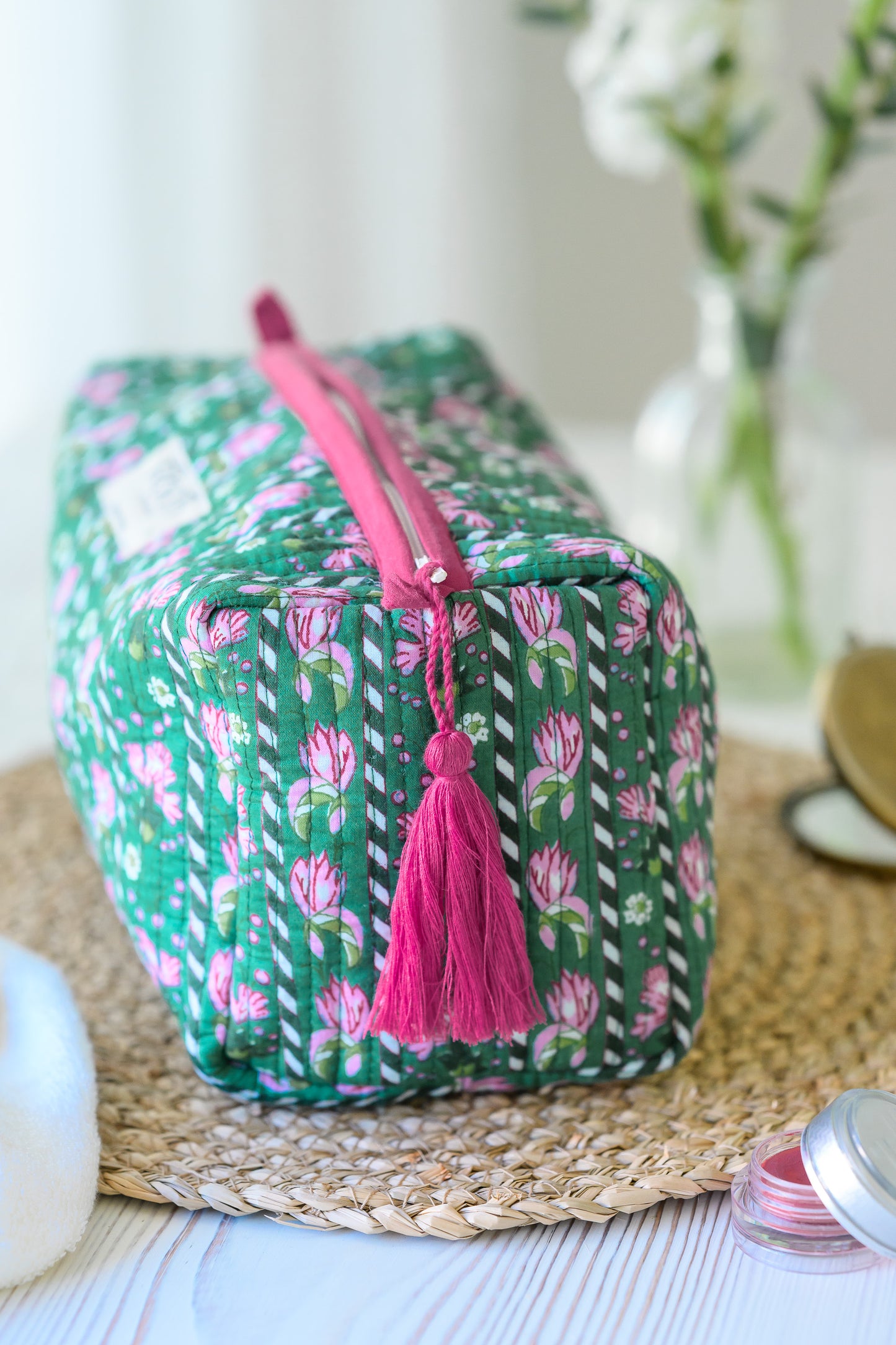 QUILTED COTTON WASH BAG  - EMERALD GREEN & PINK FLORAL