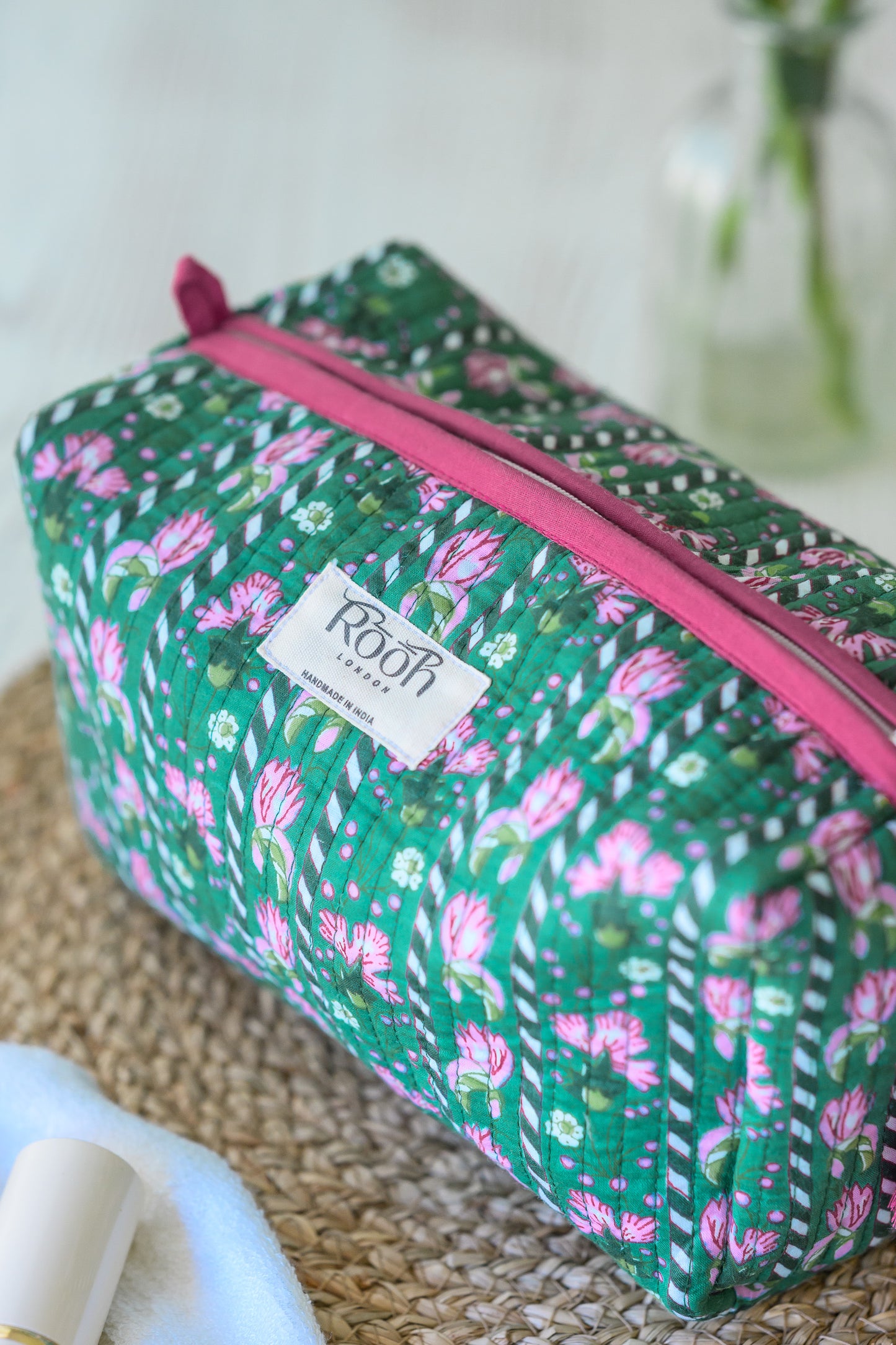 QUILTED COTTON WASH BAG  - EMERALD GREEN & PINK FLORAL
