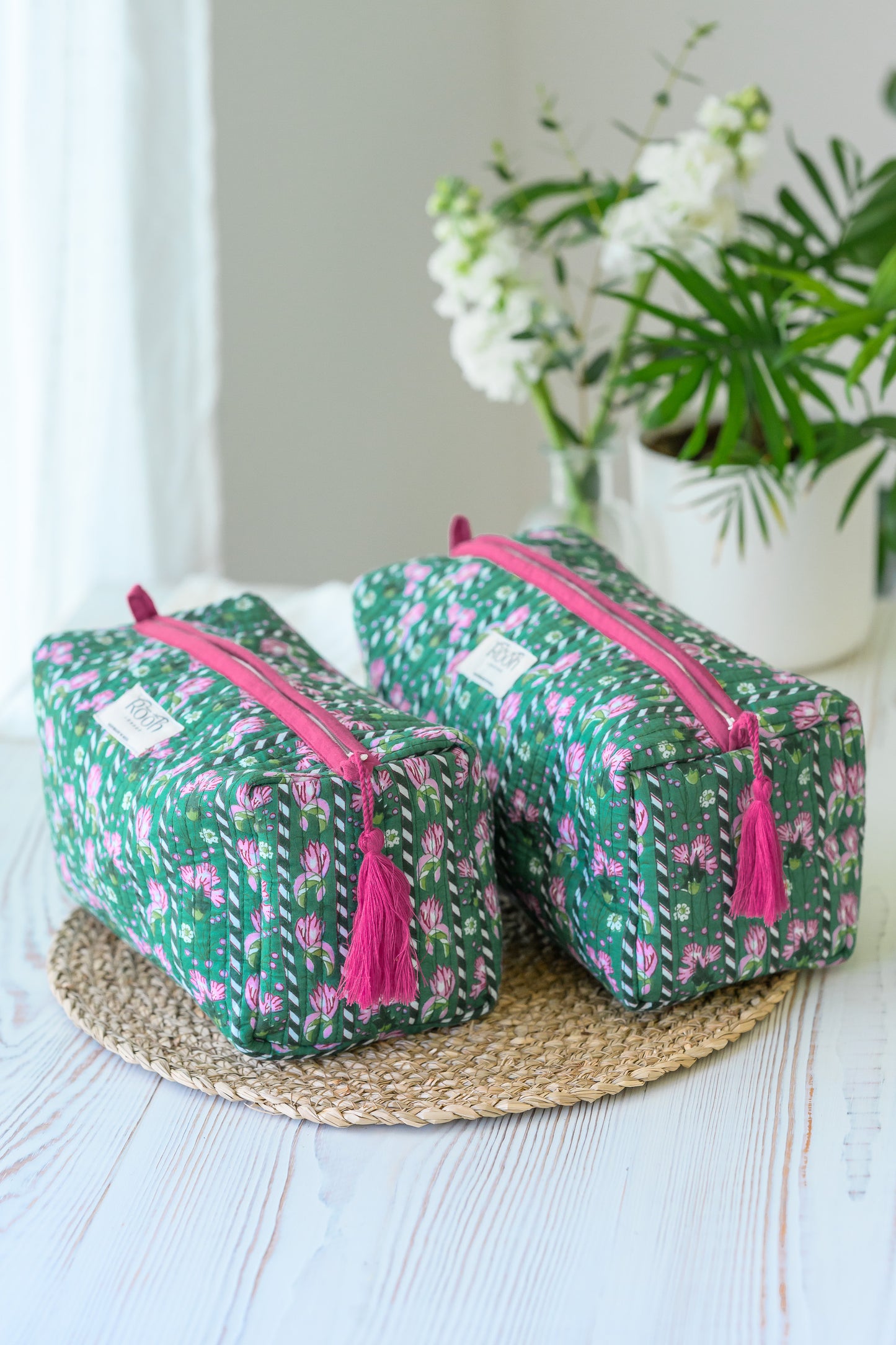 QUILTED COTTON WASH BAG  - EMERALD GREEN & PINK FLORAL
