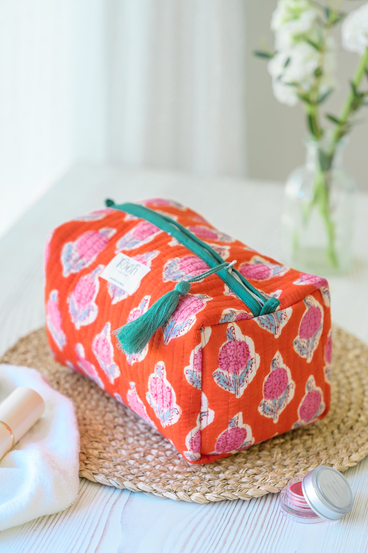 QUILTED COTTON WASH BAG  - ORANGE FLORAL