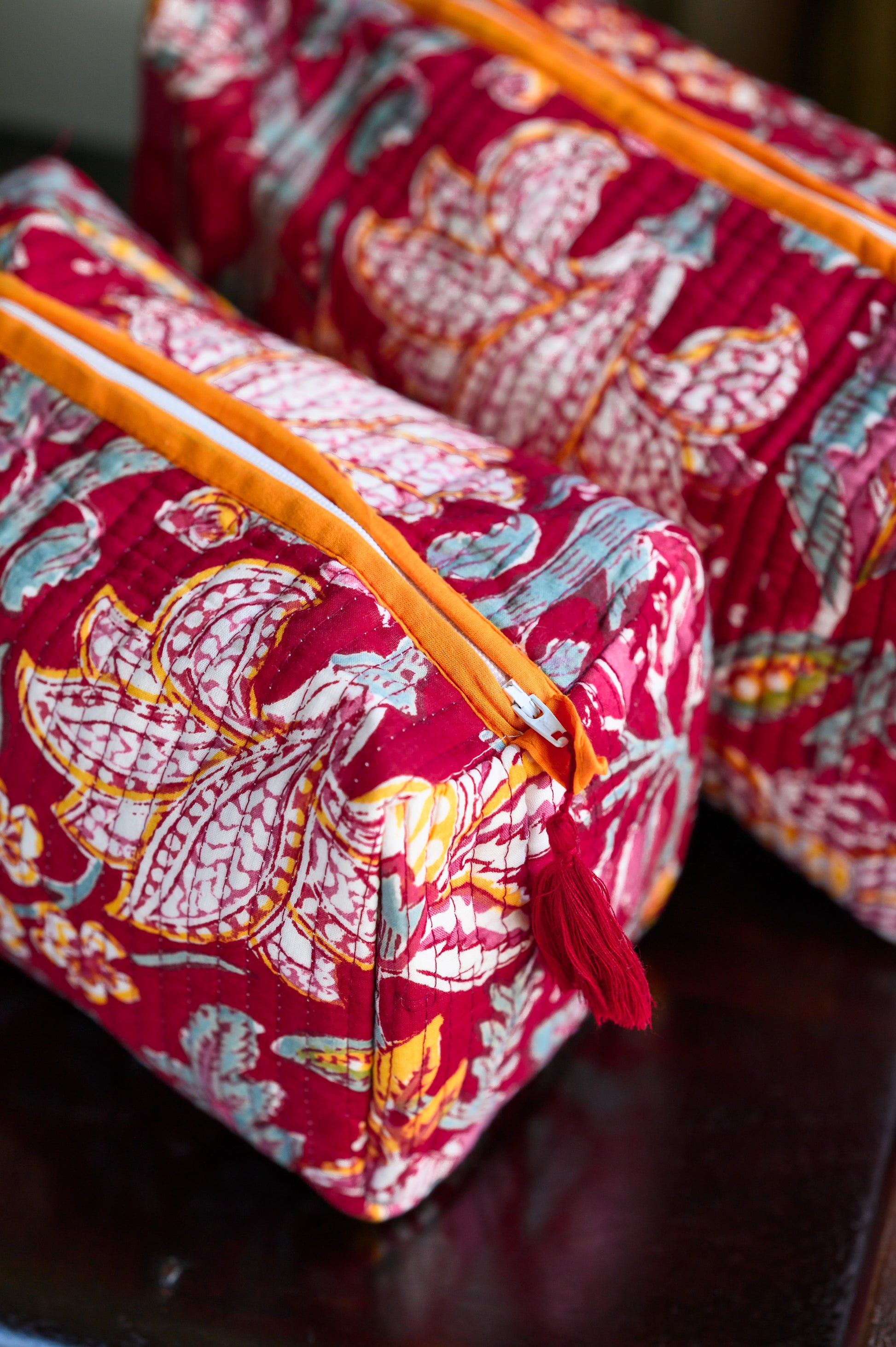 QUILTED COTTON BLOCK PRINT WASH BAG  - GULMOHAR RED