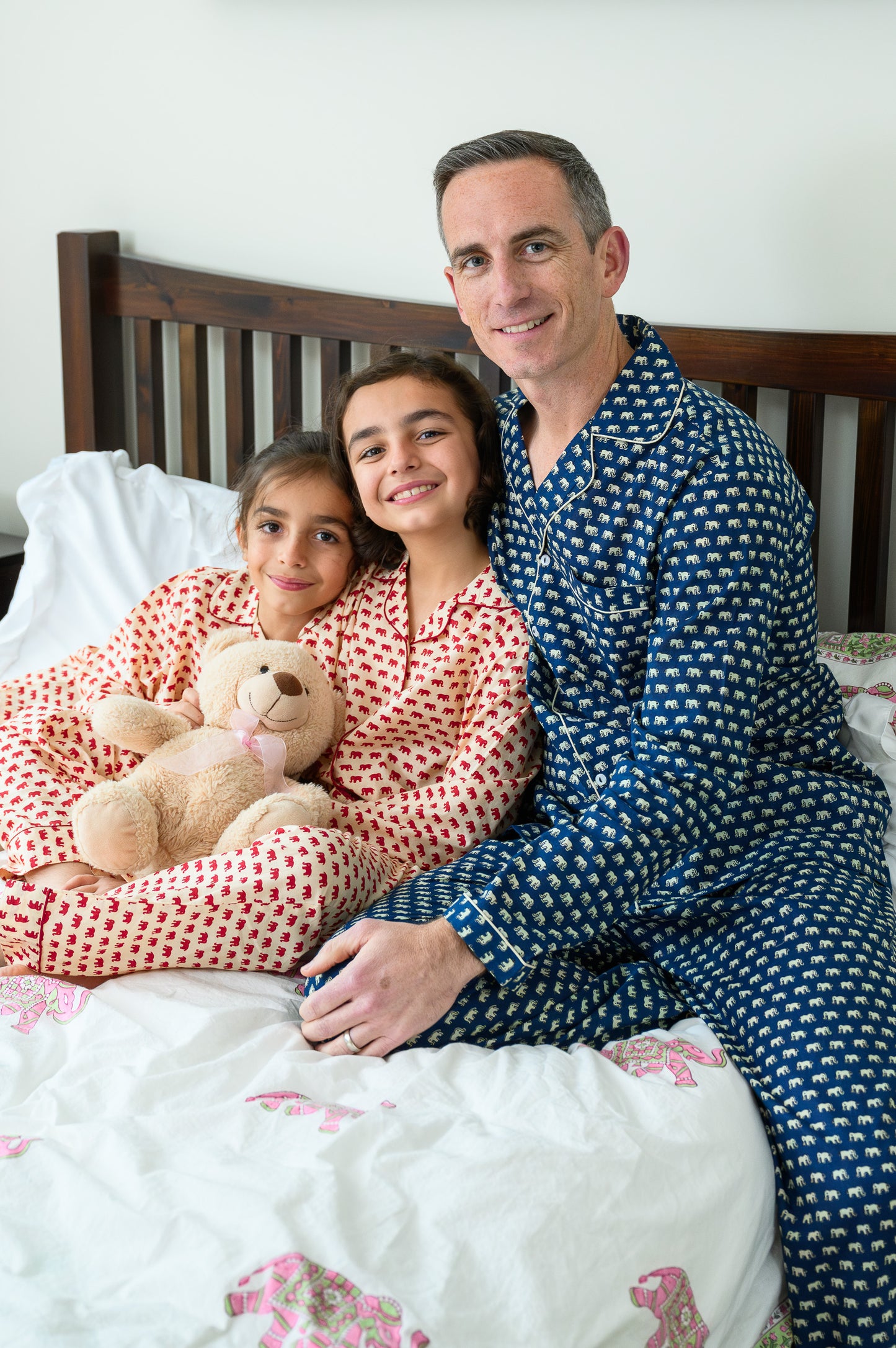MIDNIGHT ELEPHANT MEN’S LONG PYJAMAS