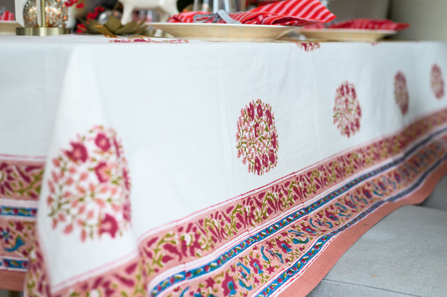 NOOR FLORAL TABLECLOTH