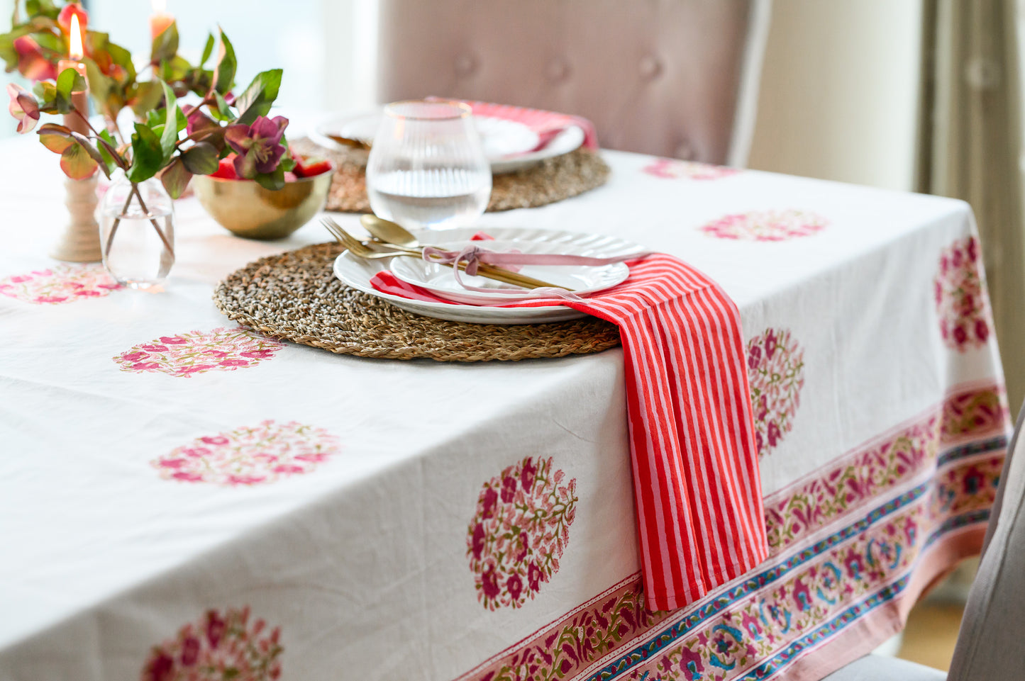 NOOR FLORAL TABLECLOTH